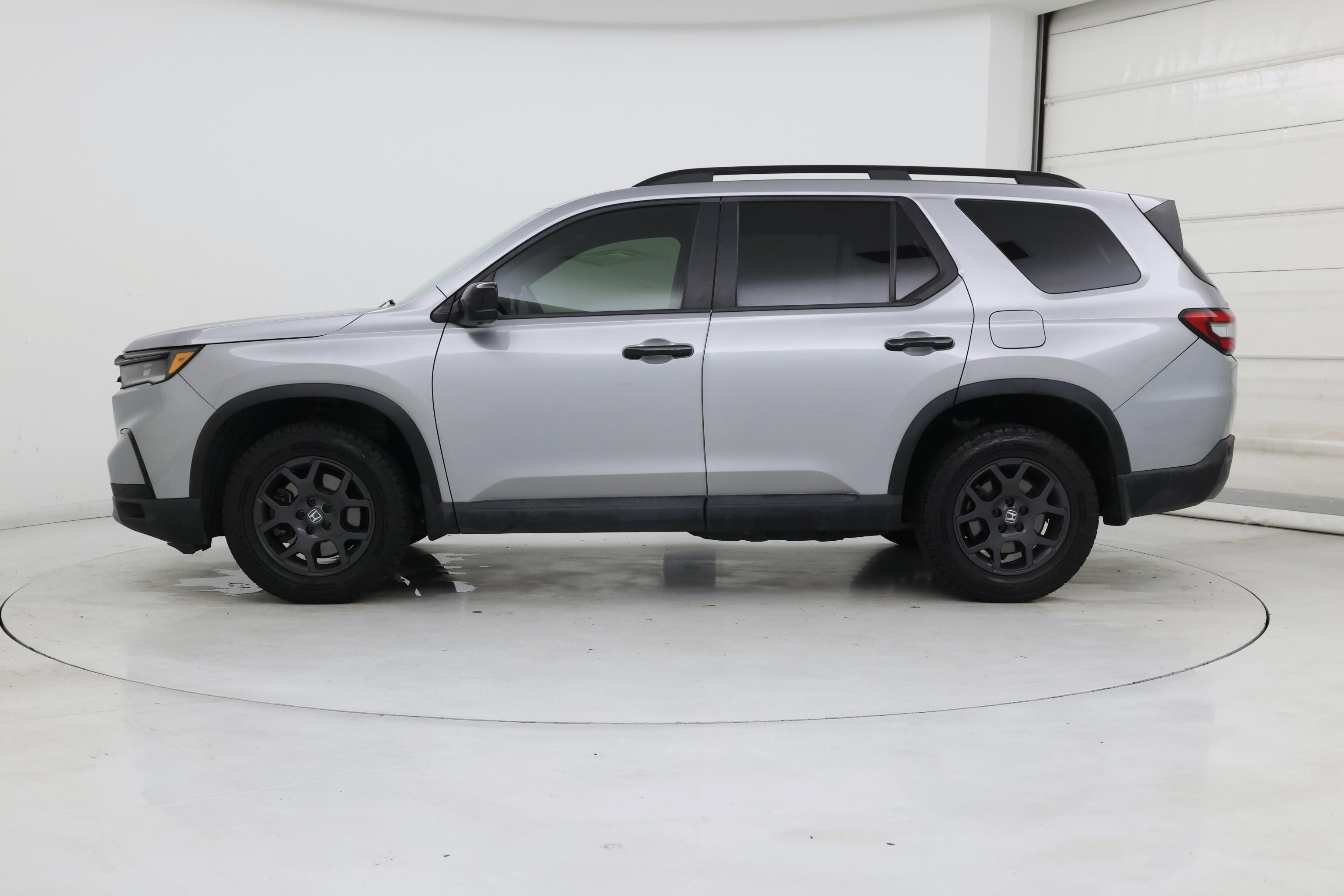Thumbnail: 2024 Honda Pilot - 3