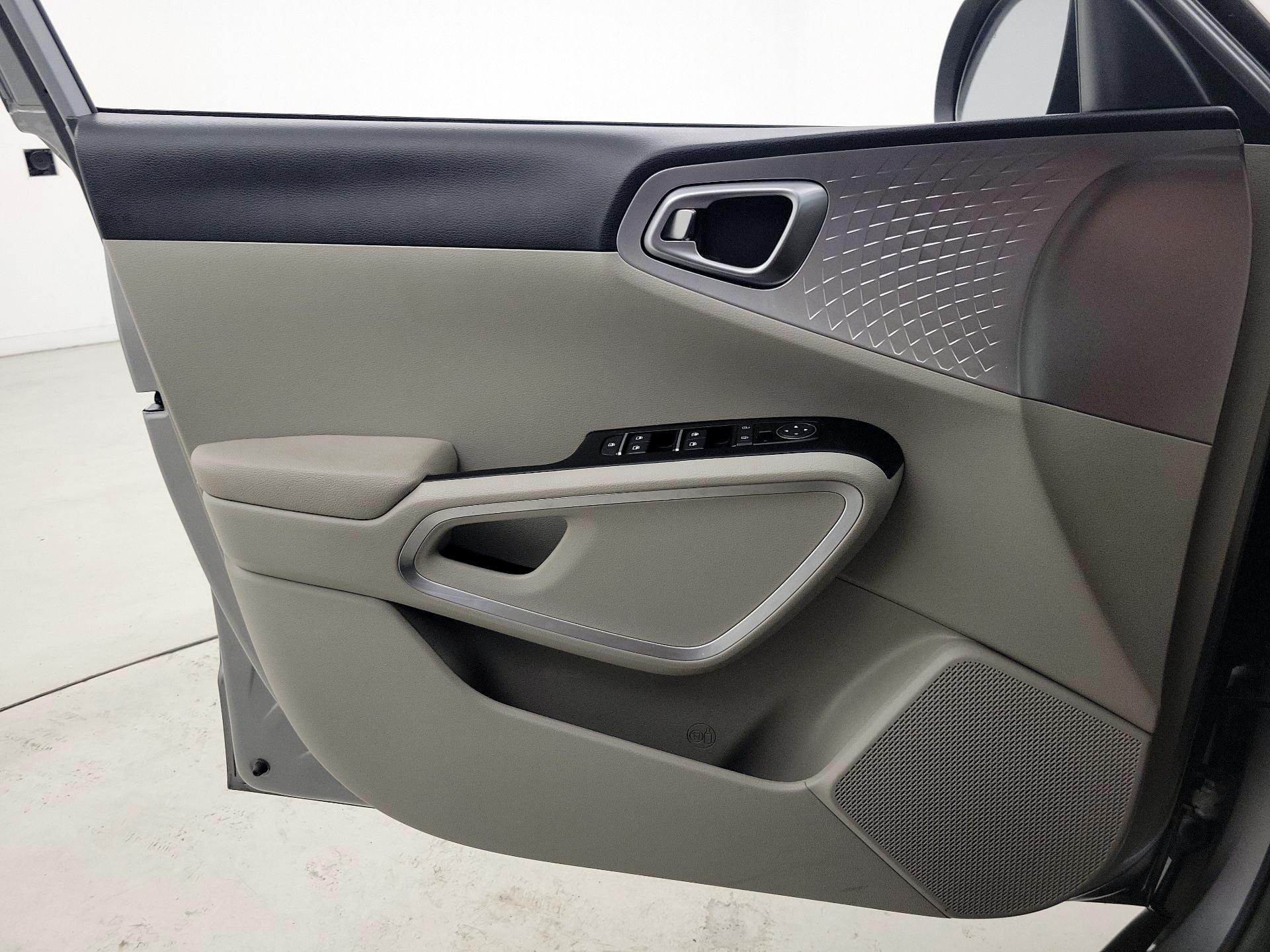 Thumbnail: 2025 Kia Soul - 12