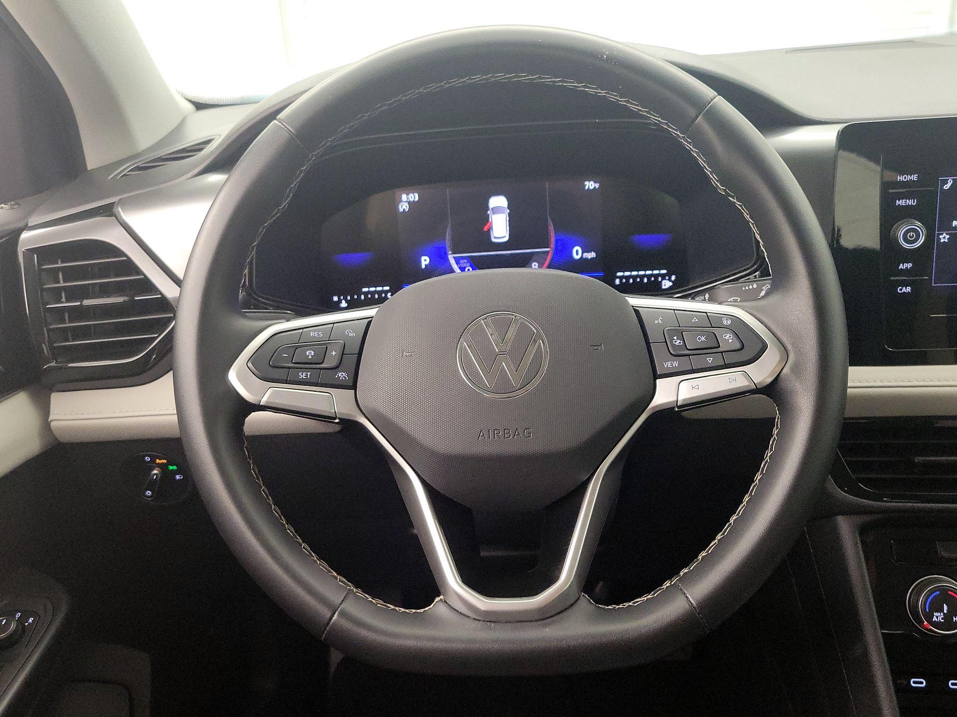 Thumbnail: 2025 Volkswagen Taos - 10