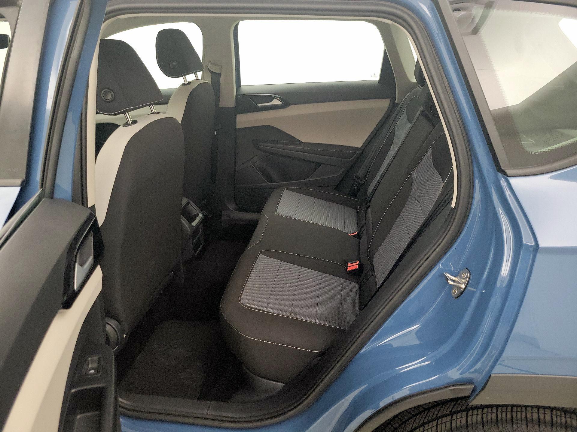 Thumbnail: 2025 Volkswagen Taos - 19