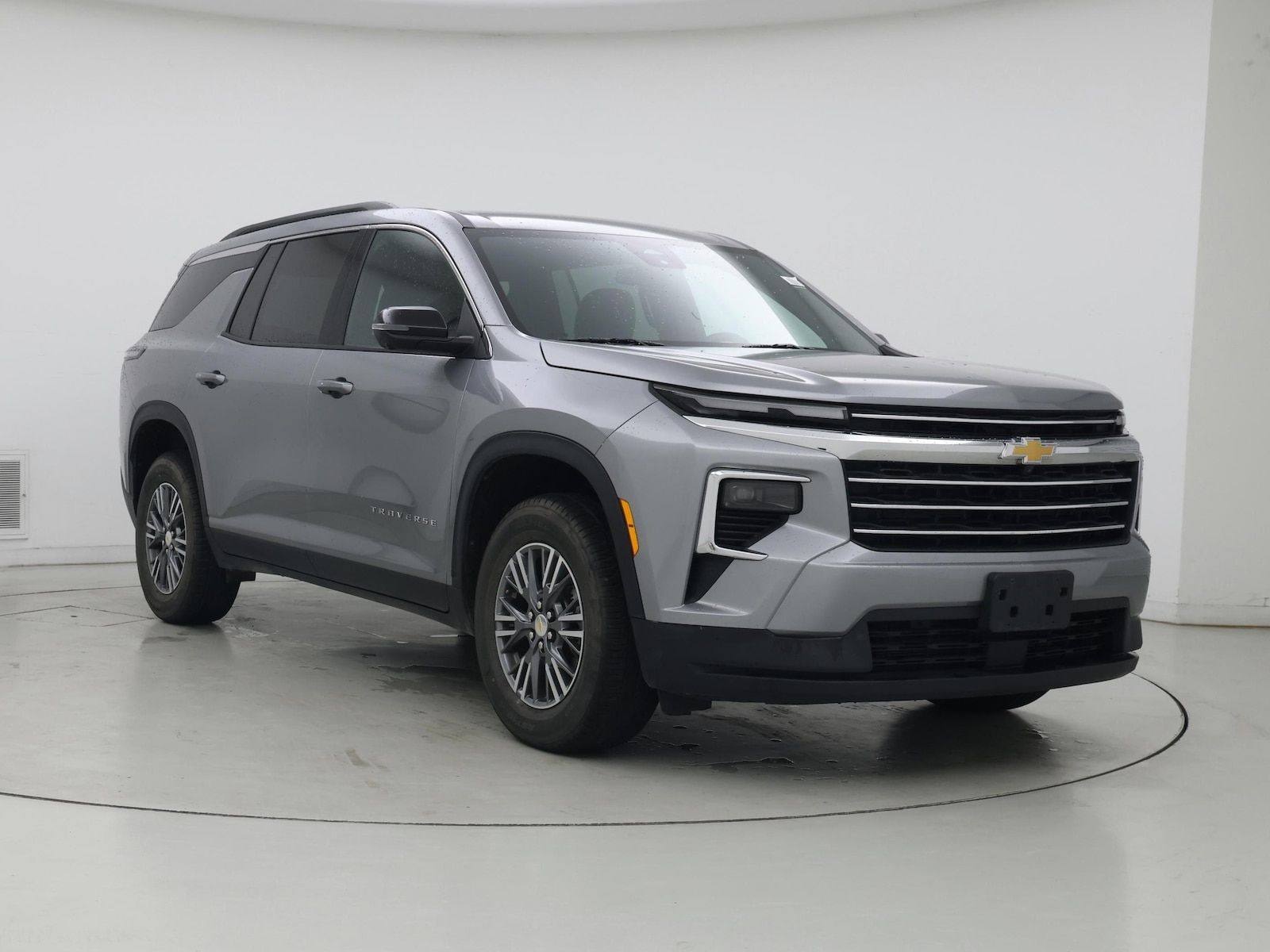 2024 Chevrolet Traverse 1LT - Photo 2