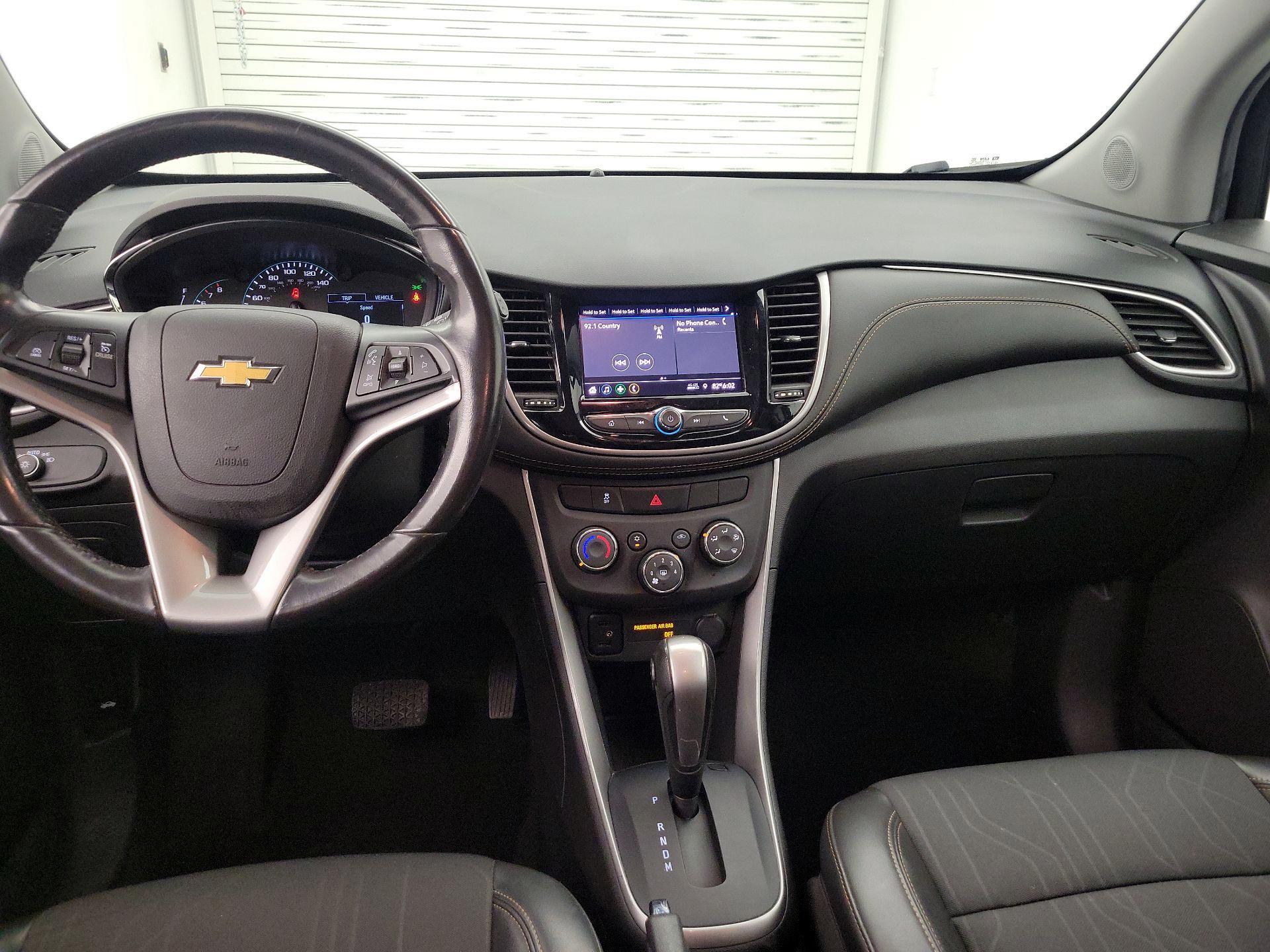 Thumbnail: 2022 Chevrolet Trax - 9