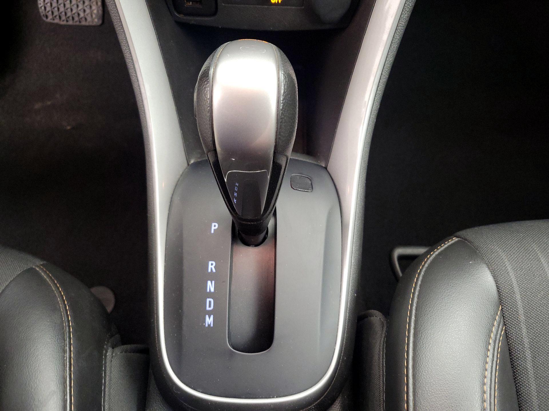 Thumbnail: 2022 Chevrolet Trax - 17