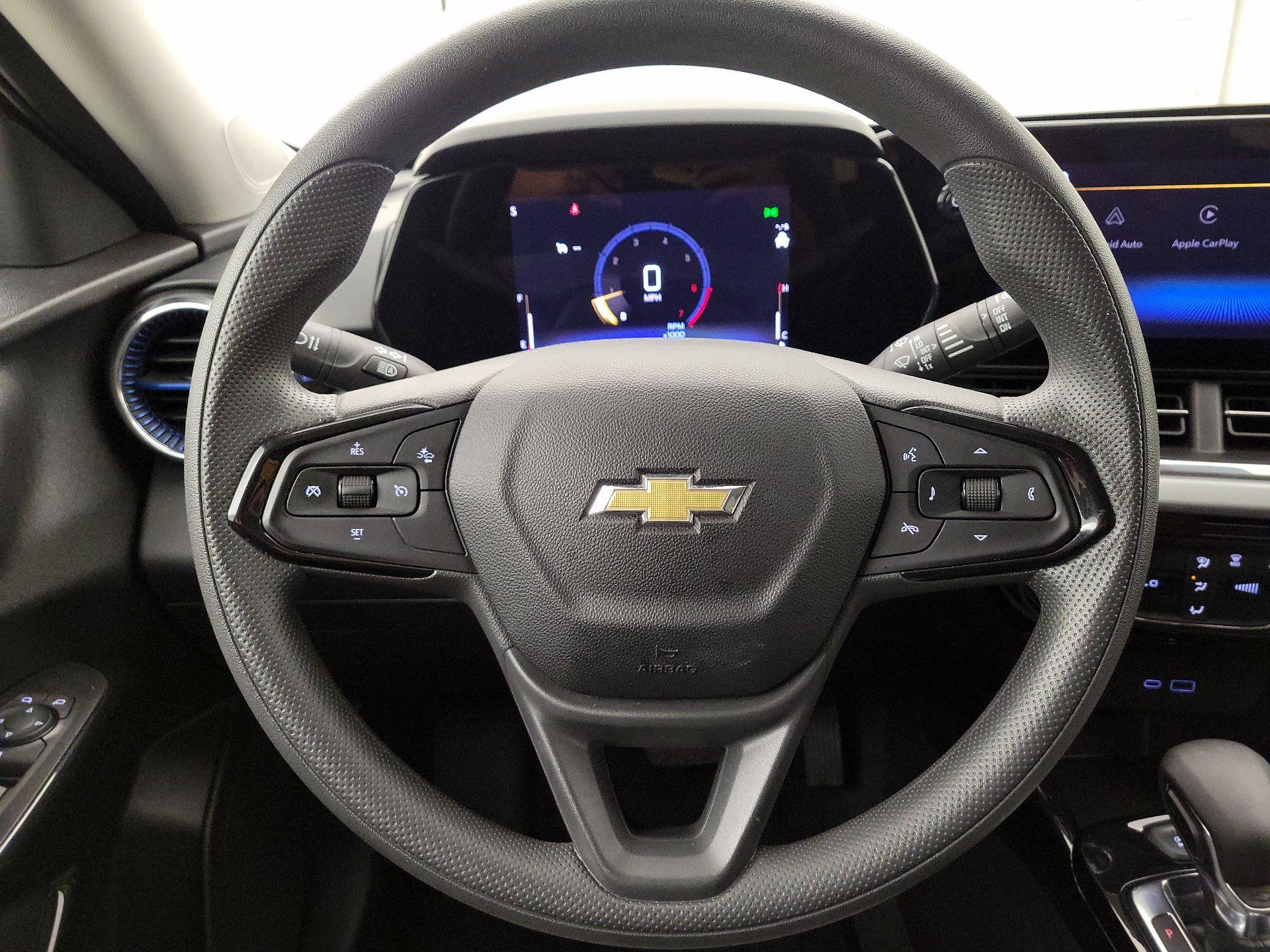 Thumbnail: 2025 Chevrolet Trax - 10