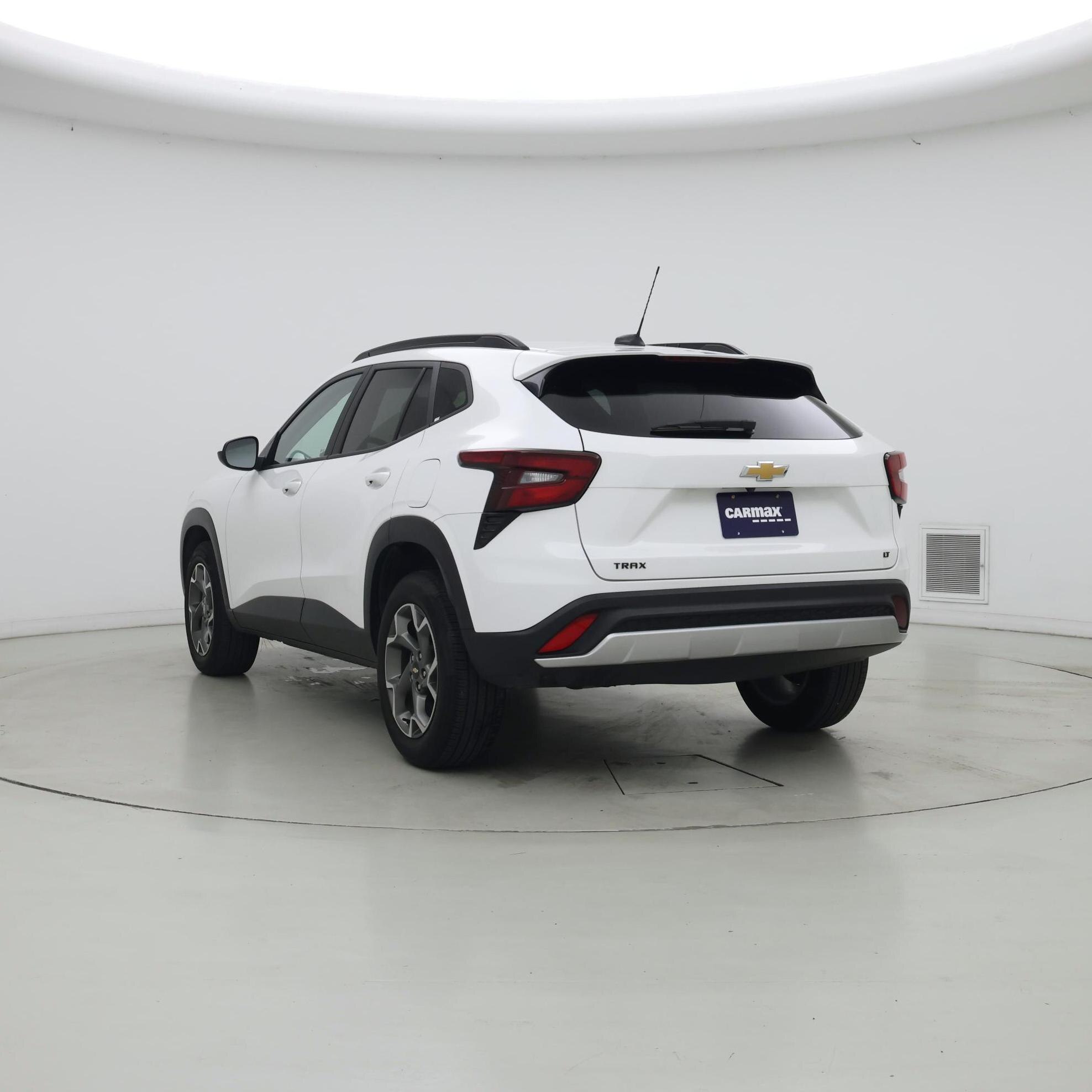 Thumbnail: 2025 Chevrolet Trax - 2