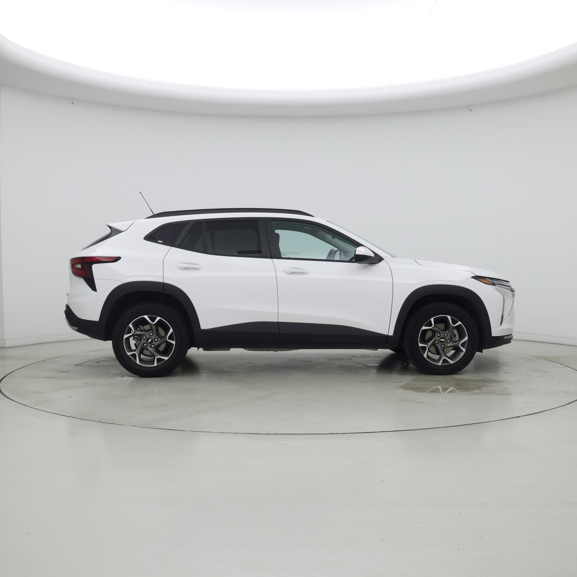 Thumbnail: 2025 Chevrolet Trax - 7