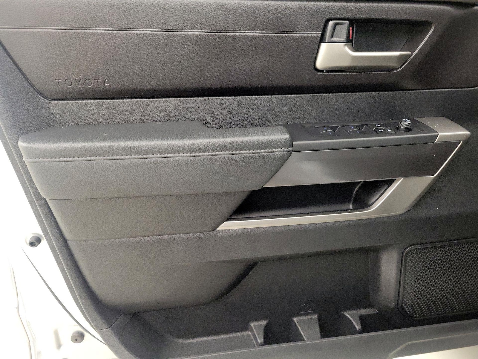 2023 Toyota Tundra SR5 - Photo 13