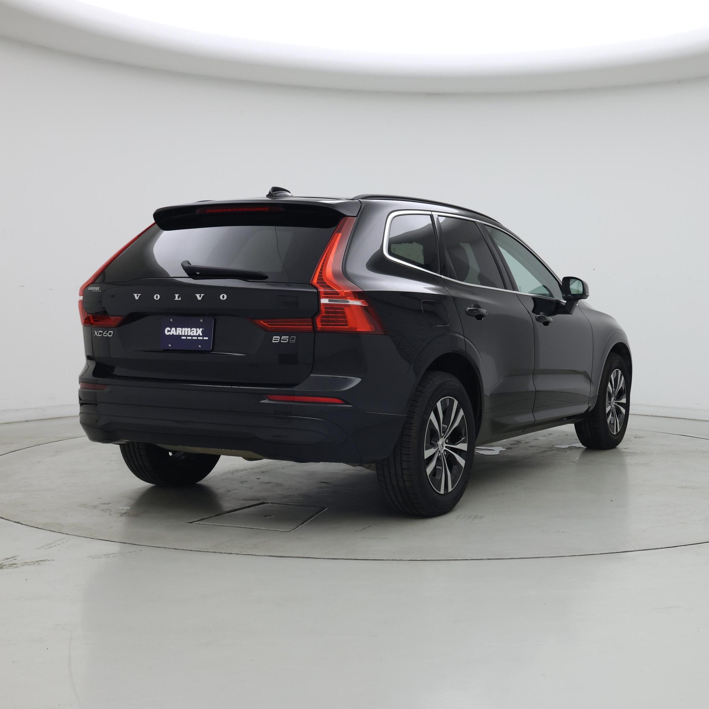 Thumbnail: 2023 Volvo XC60 - 8