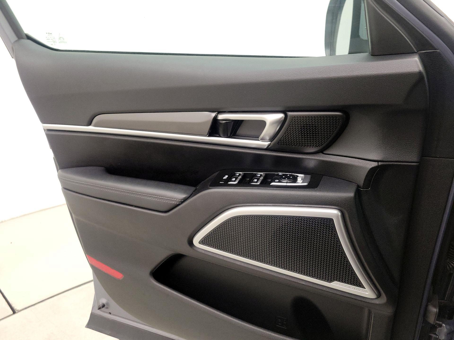 Thumbnail: 2023 Kia Telluride - 12