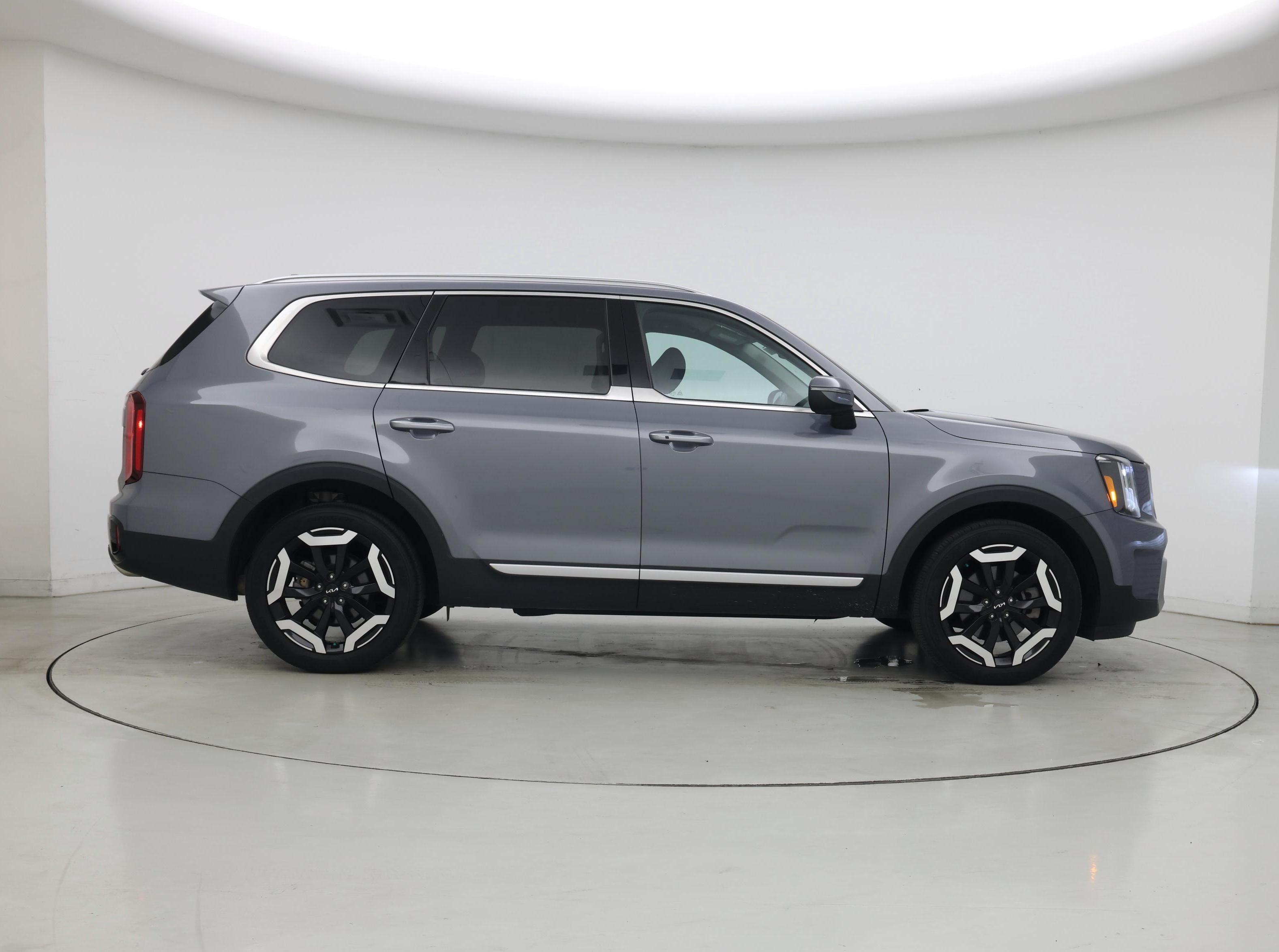 Thumbnail: 2023 Kia Telluride - 7