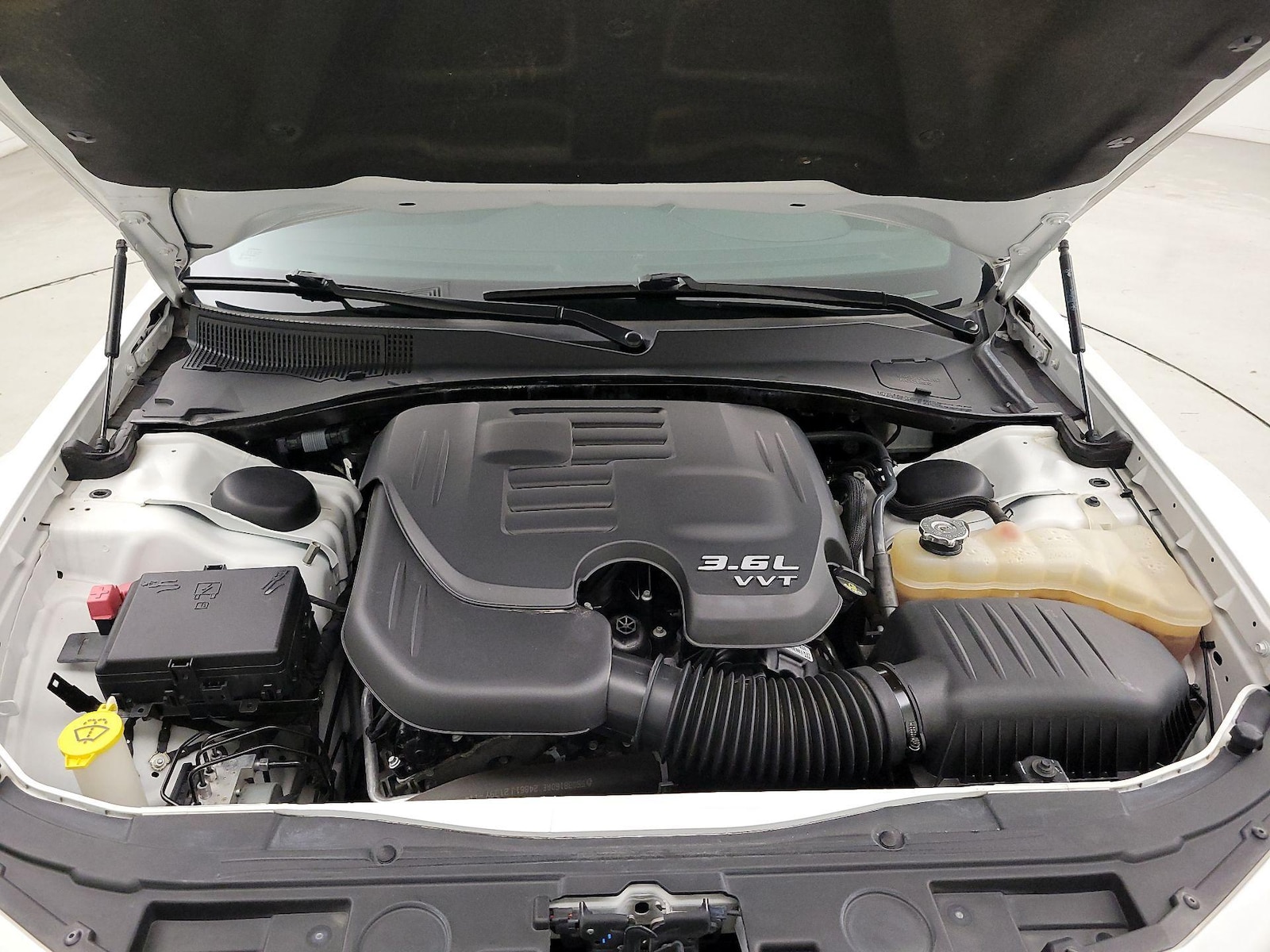 2019 Chrysler 300 S - Photo 23