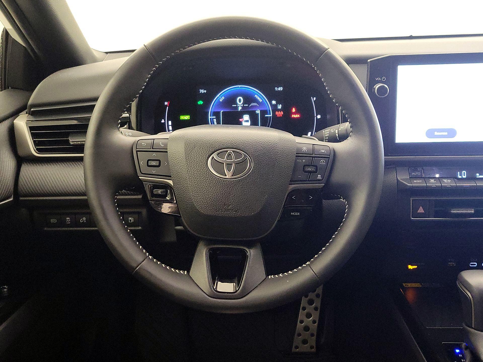 Thumbnail: 2025 Toyota Camry - 10