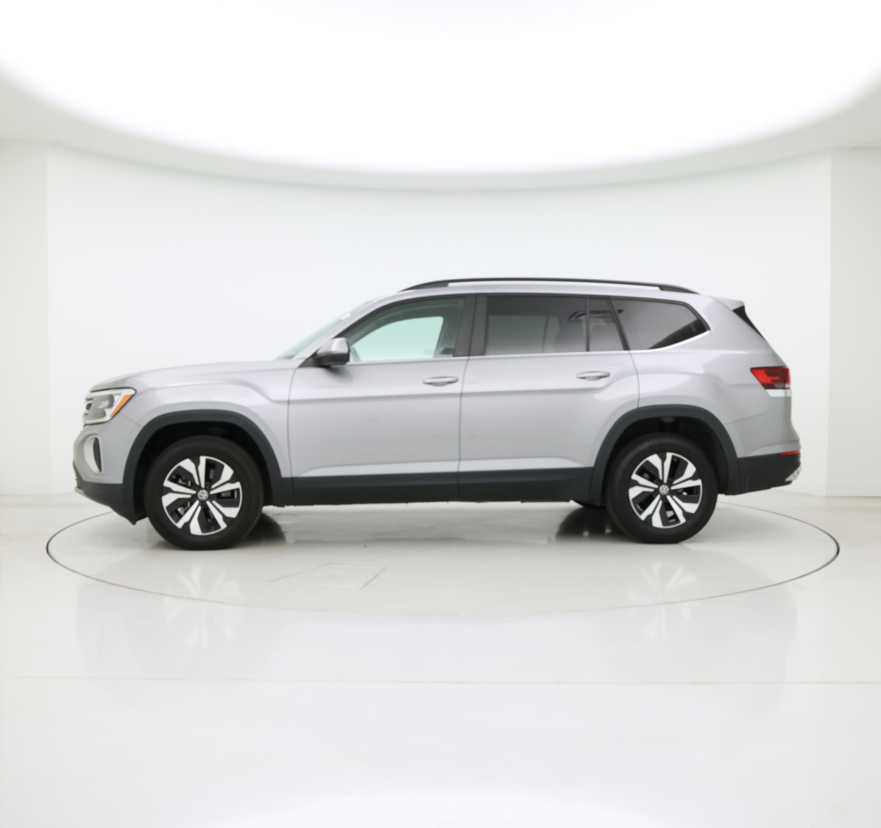 Thumbnail: 2024 Volkswagen Atlas - 3