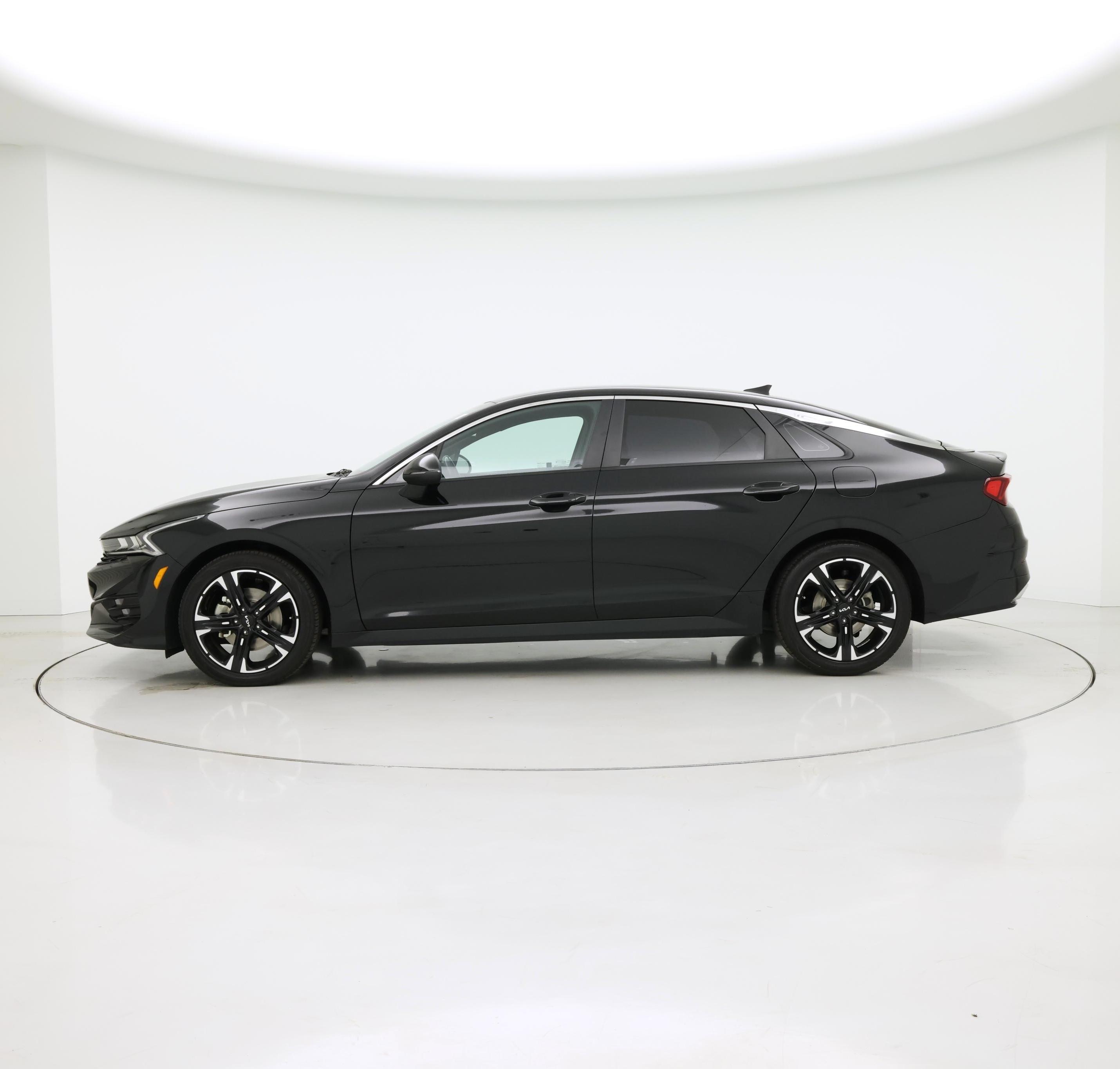 Thumbnail: 2024 Kia K5 - 3