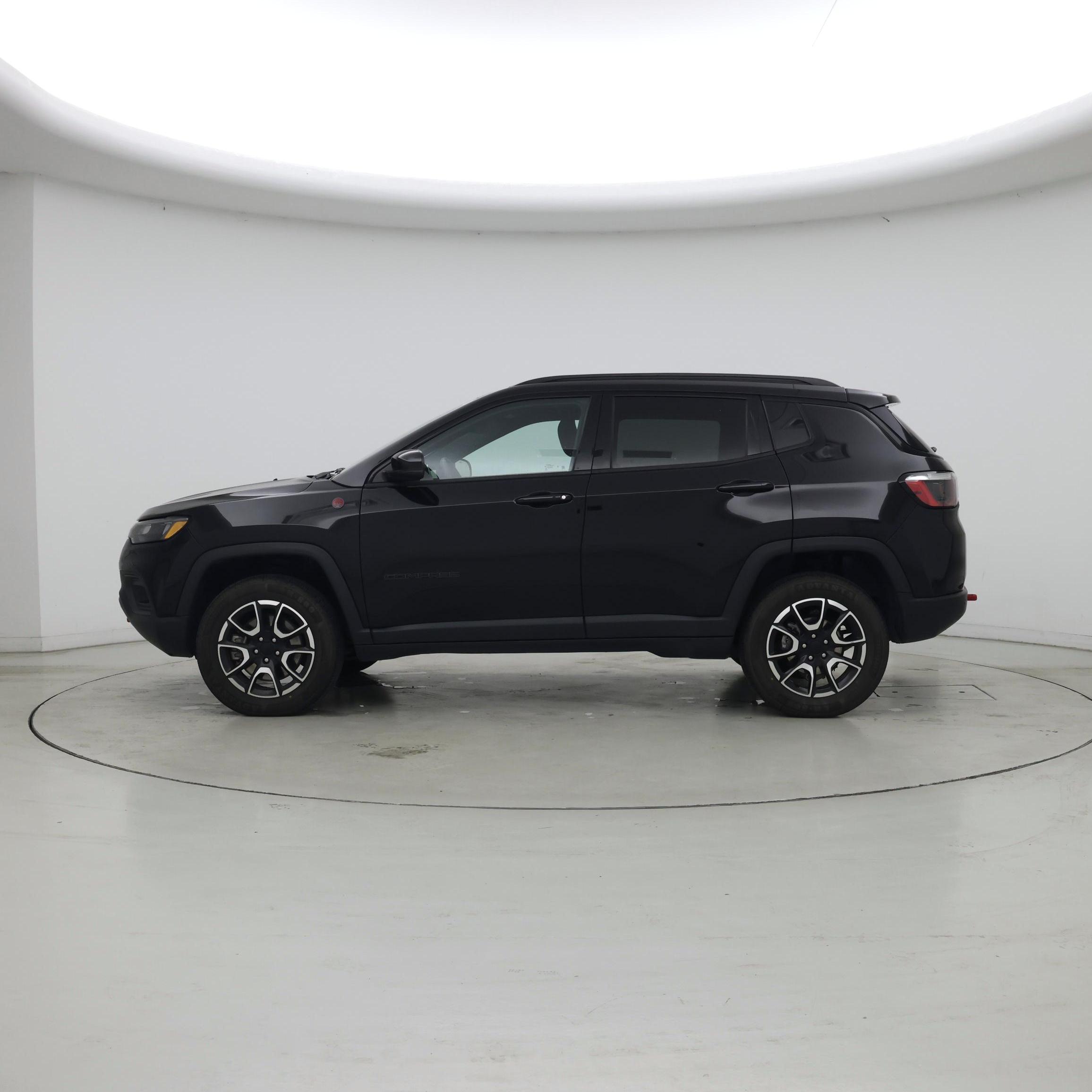 Thumbnail: 2024 Jeep Compass - 3