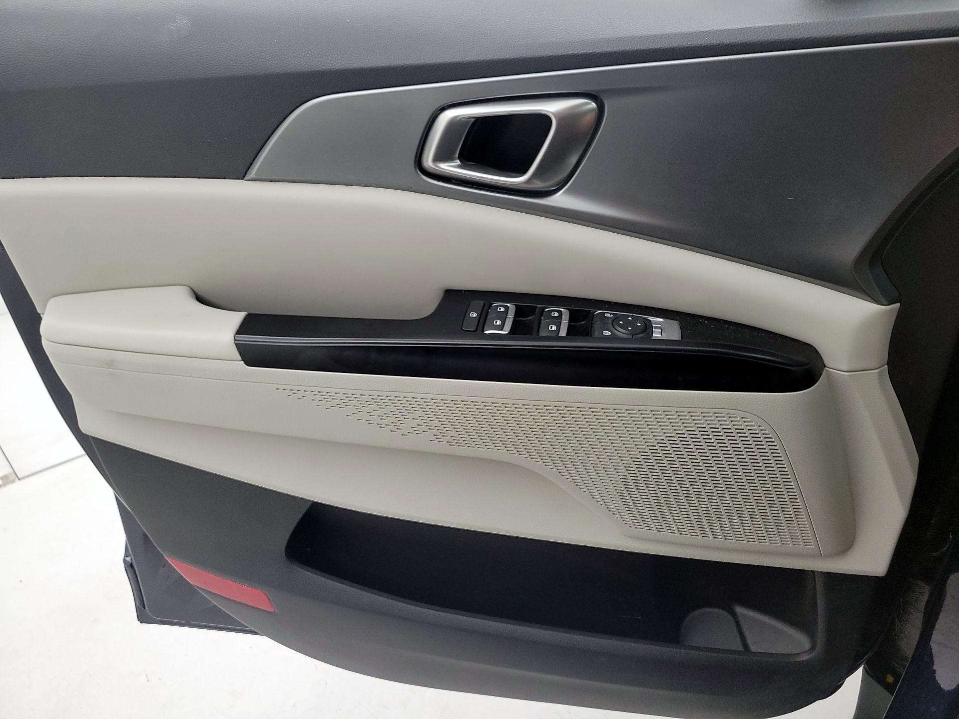 Thumbnail: 2024 Kia Carnival - 12