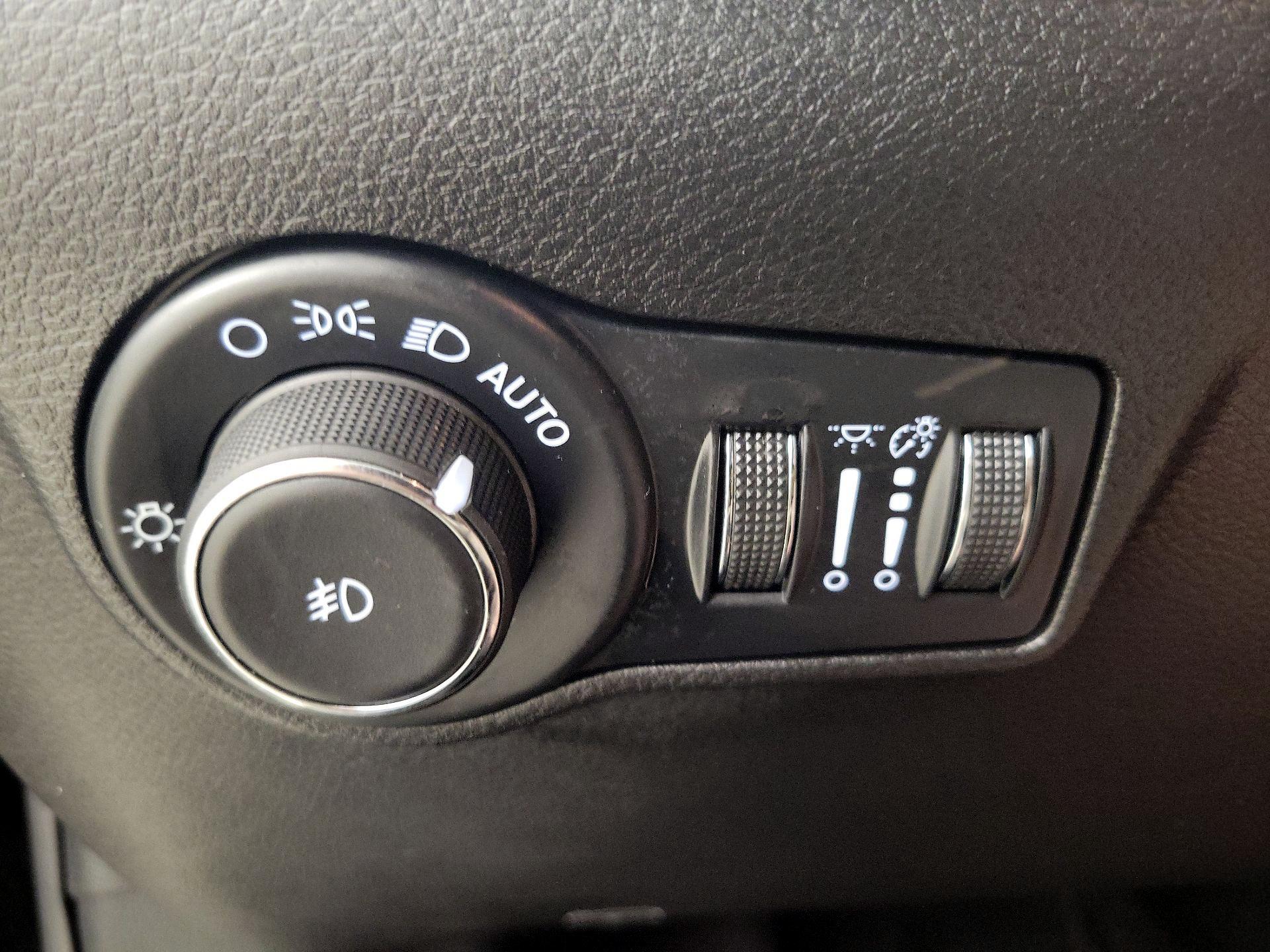 Thumbnail: 2025 Jeep Compass - 13