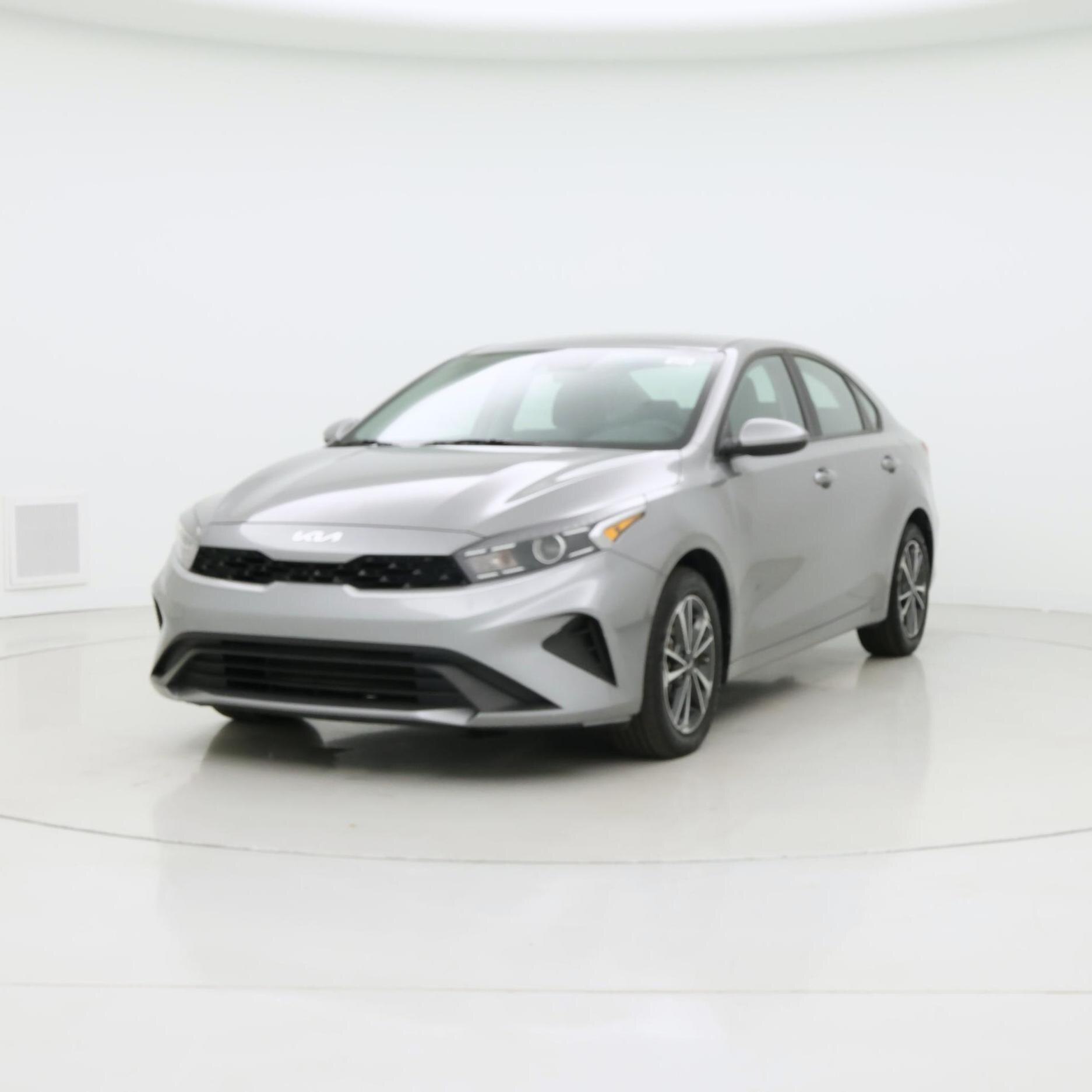 Thumbnail: 2023 Kia Forte - 4