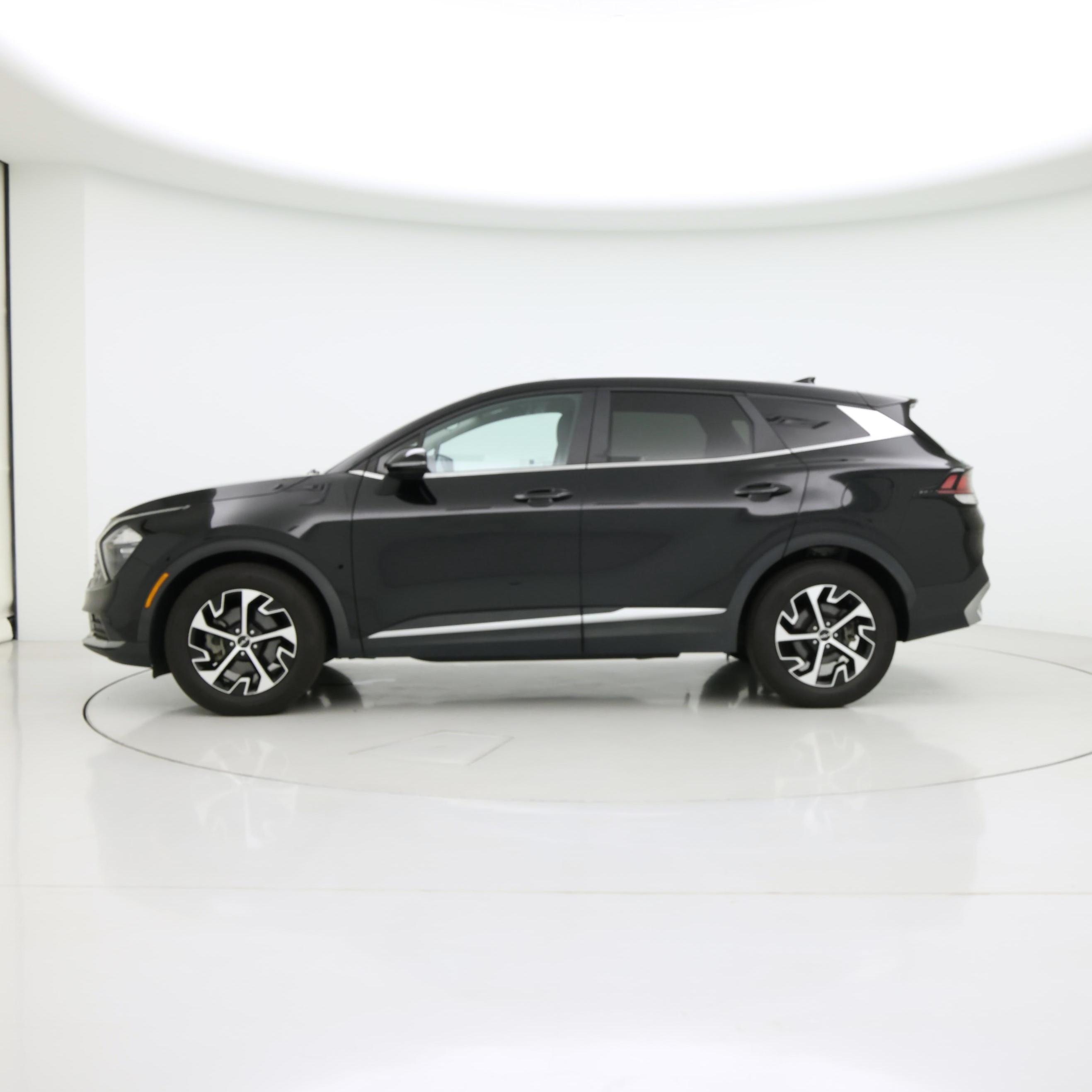 Thumbnail: 2023 Kia Sportage - 3