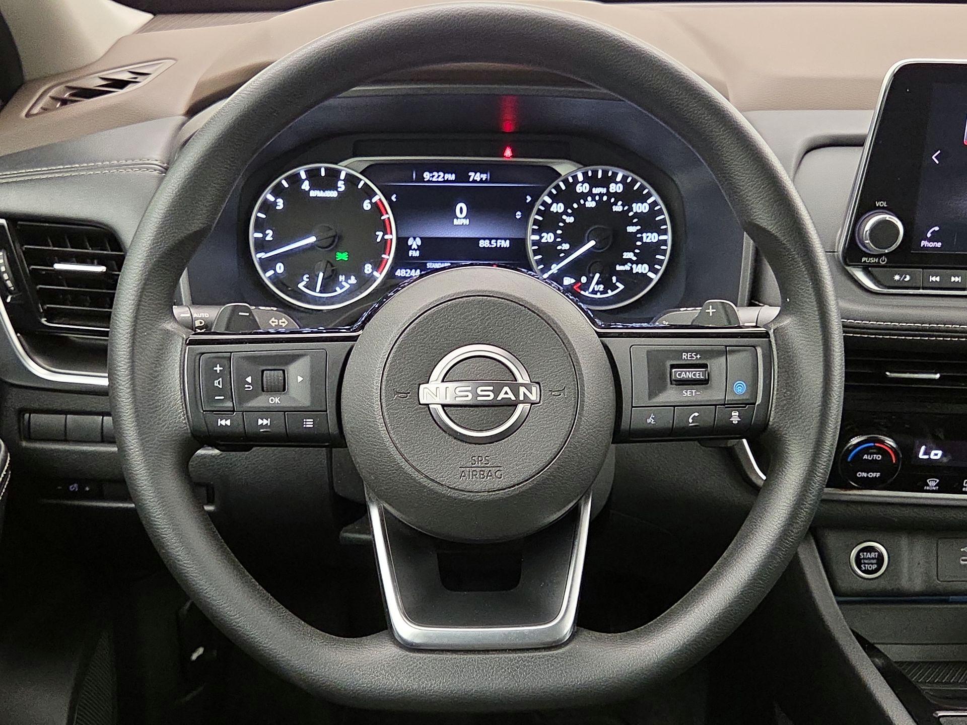 Thumbnail: 2022 Nissan Rogue - 10