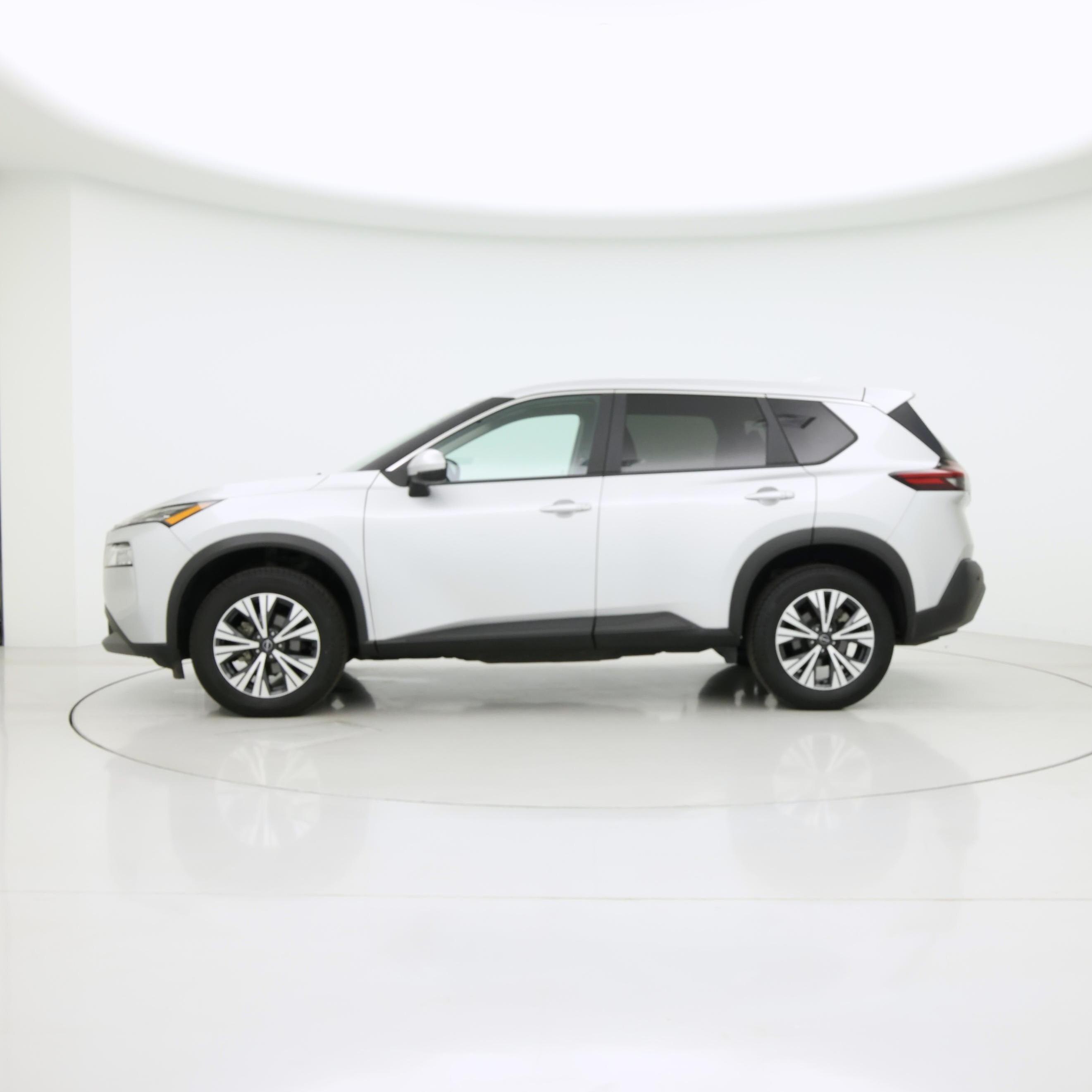 Thumbnail: 2022 Nissan Rogue - 3