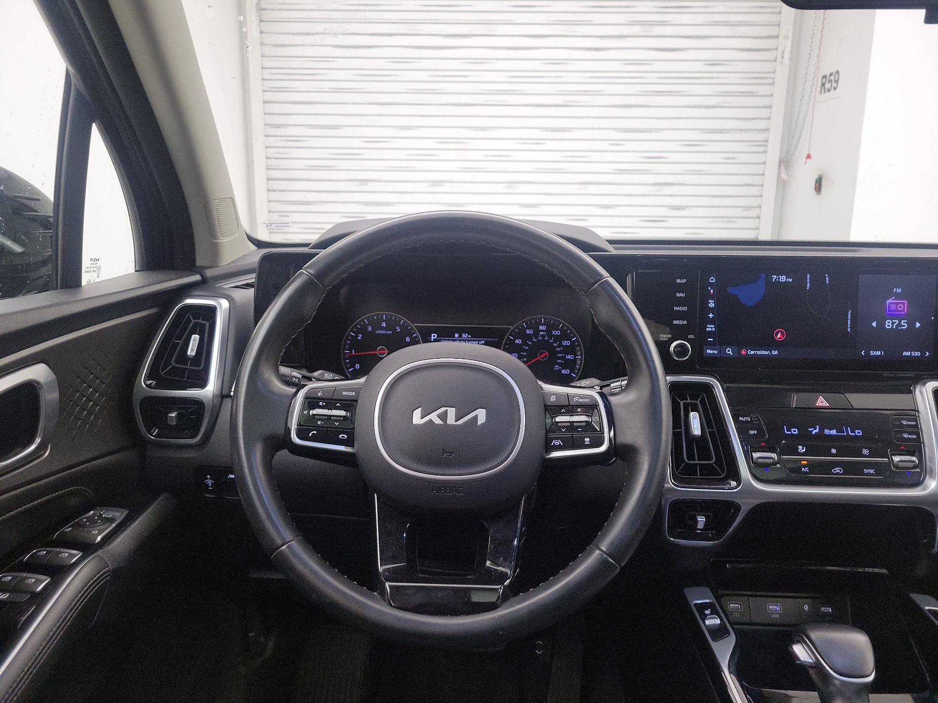 Thumbnail: 2022 Kia Sorento - 10