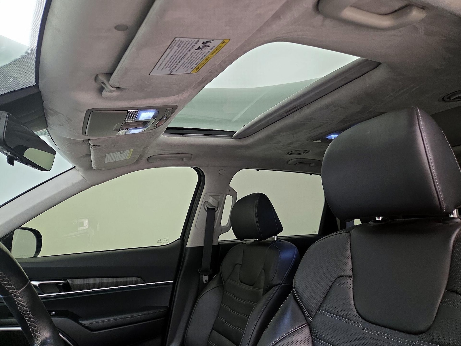 Sunroof(s) & Skylight(s)