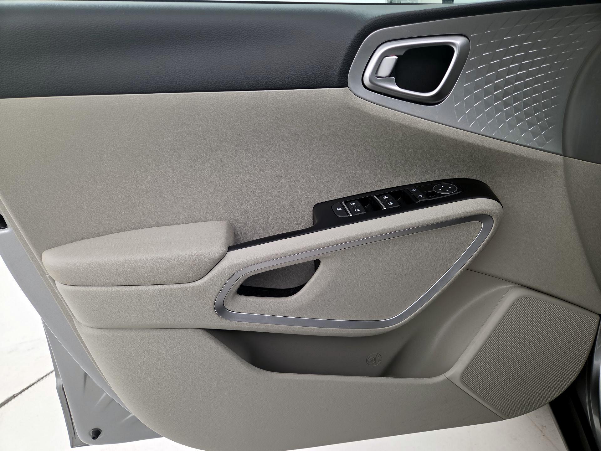 Thumbnail: 2025 Kia Soul - 12