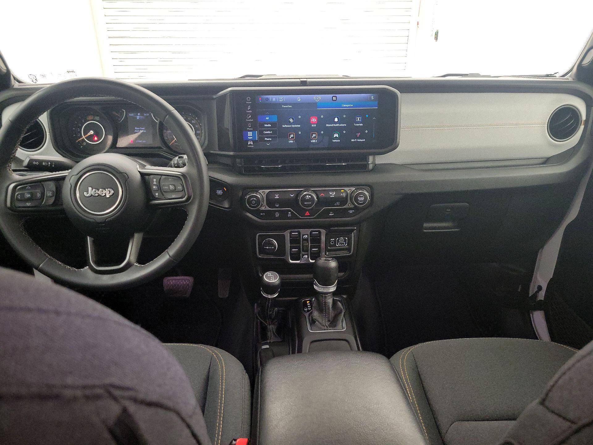 Thumbnail: 2025 Jeep Wrangler - 9