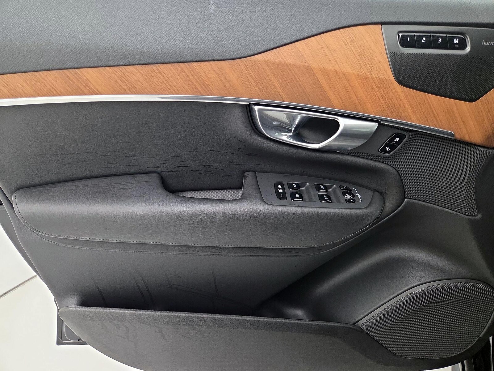 2023 Volvo XC90 Plus - Photo 13