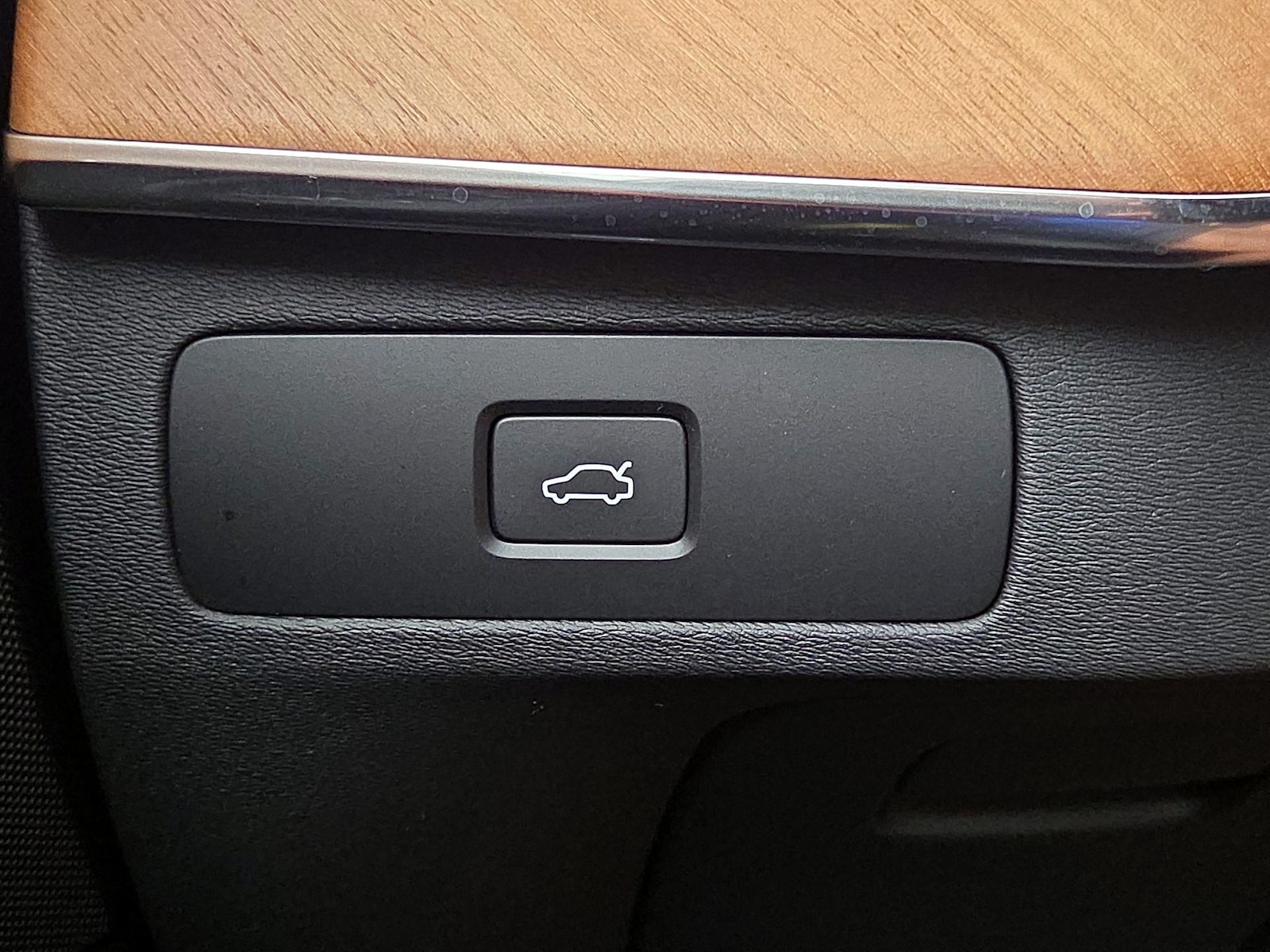 2023 Volvo XC90 Plus - Photo 14