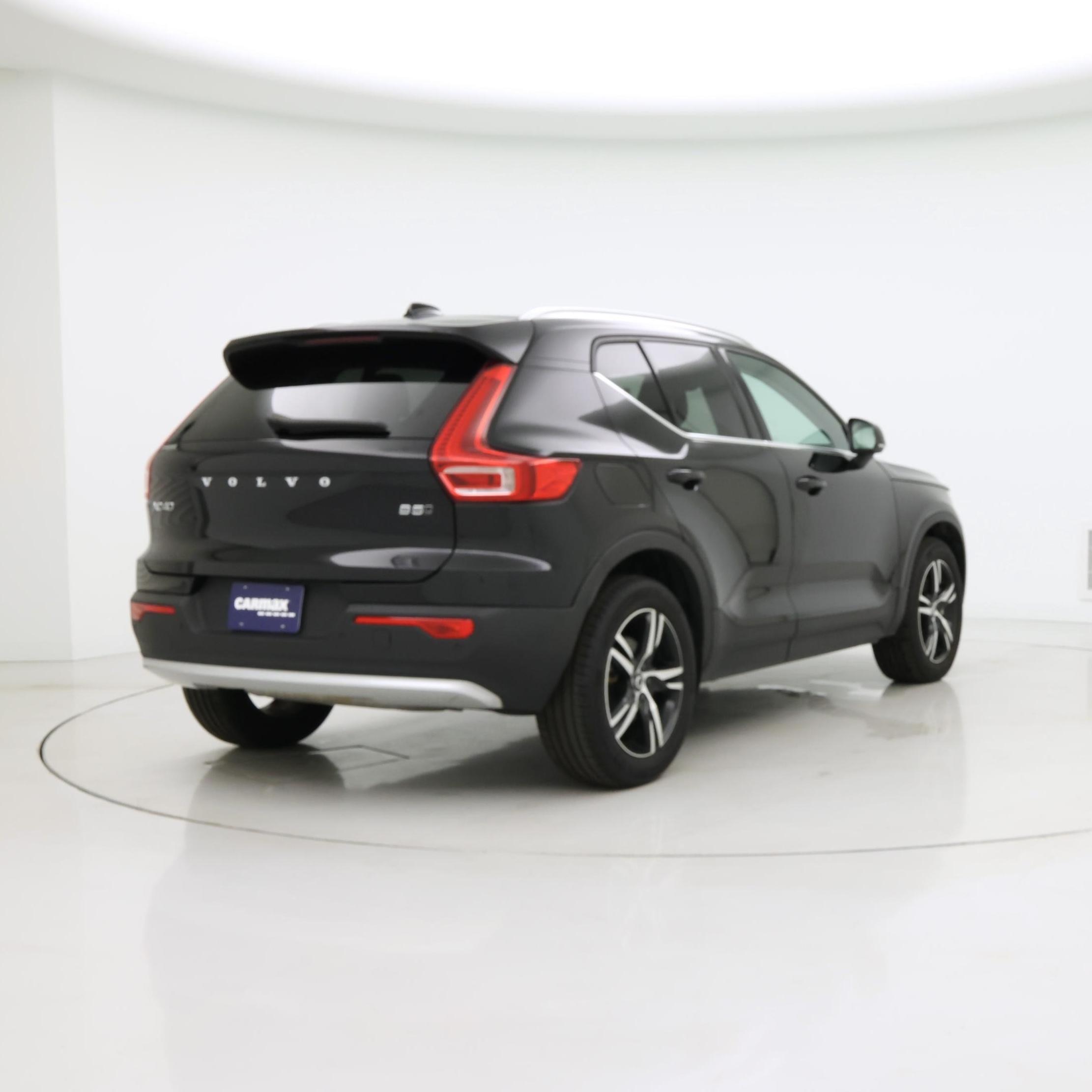 Thumbnail: 2025 Volvo XC40 - 8