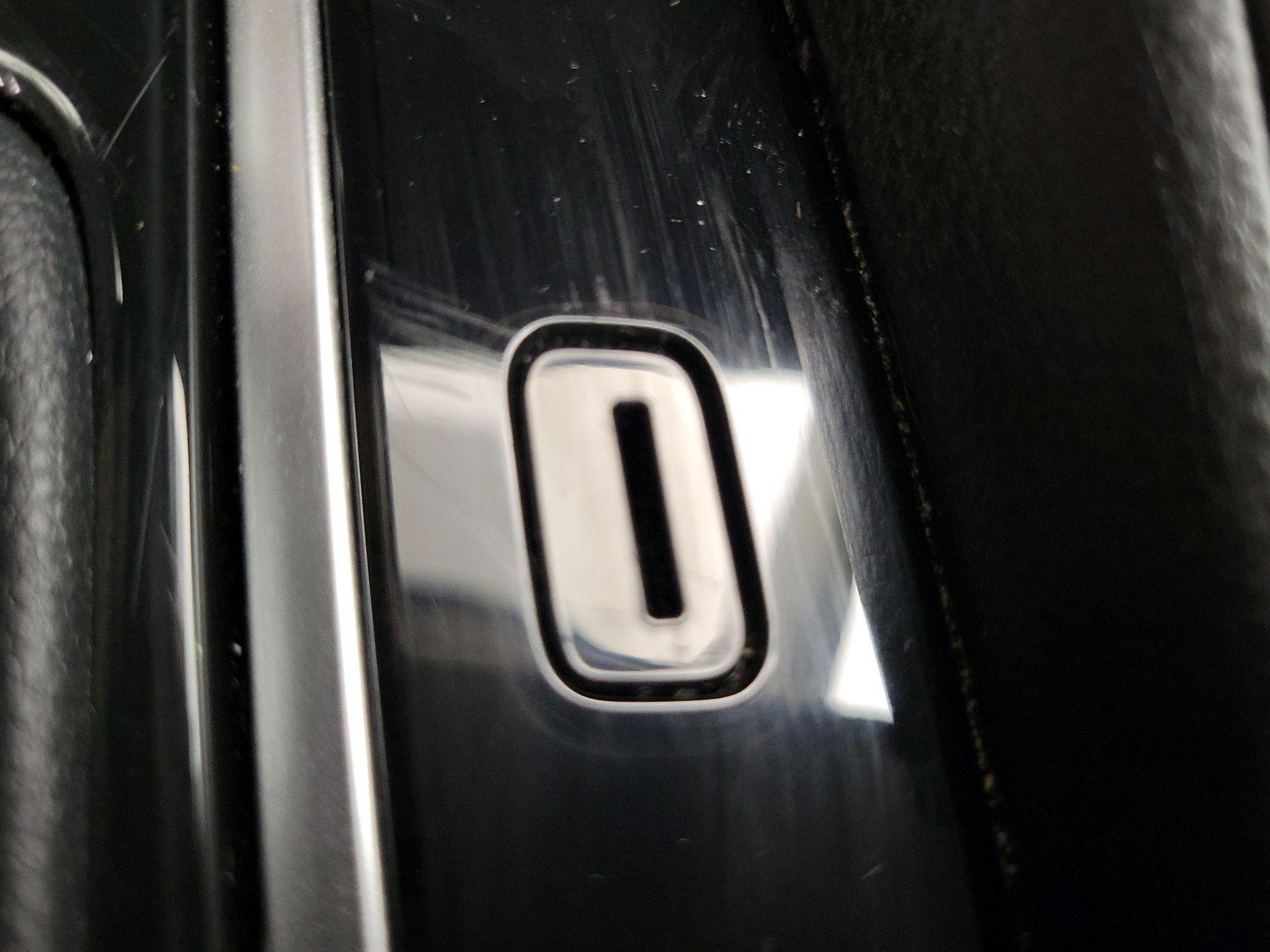 Thumbnail: 2025 Toyota Corolla - 18