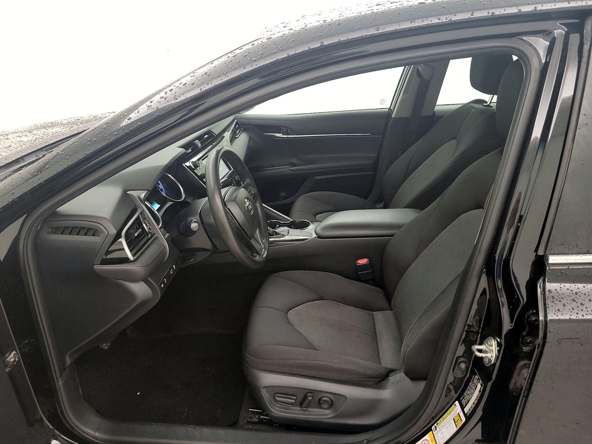 Thumbnail: 2019 Toyota Camry - 11