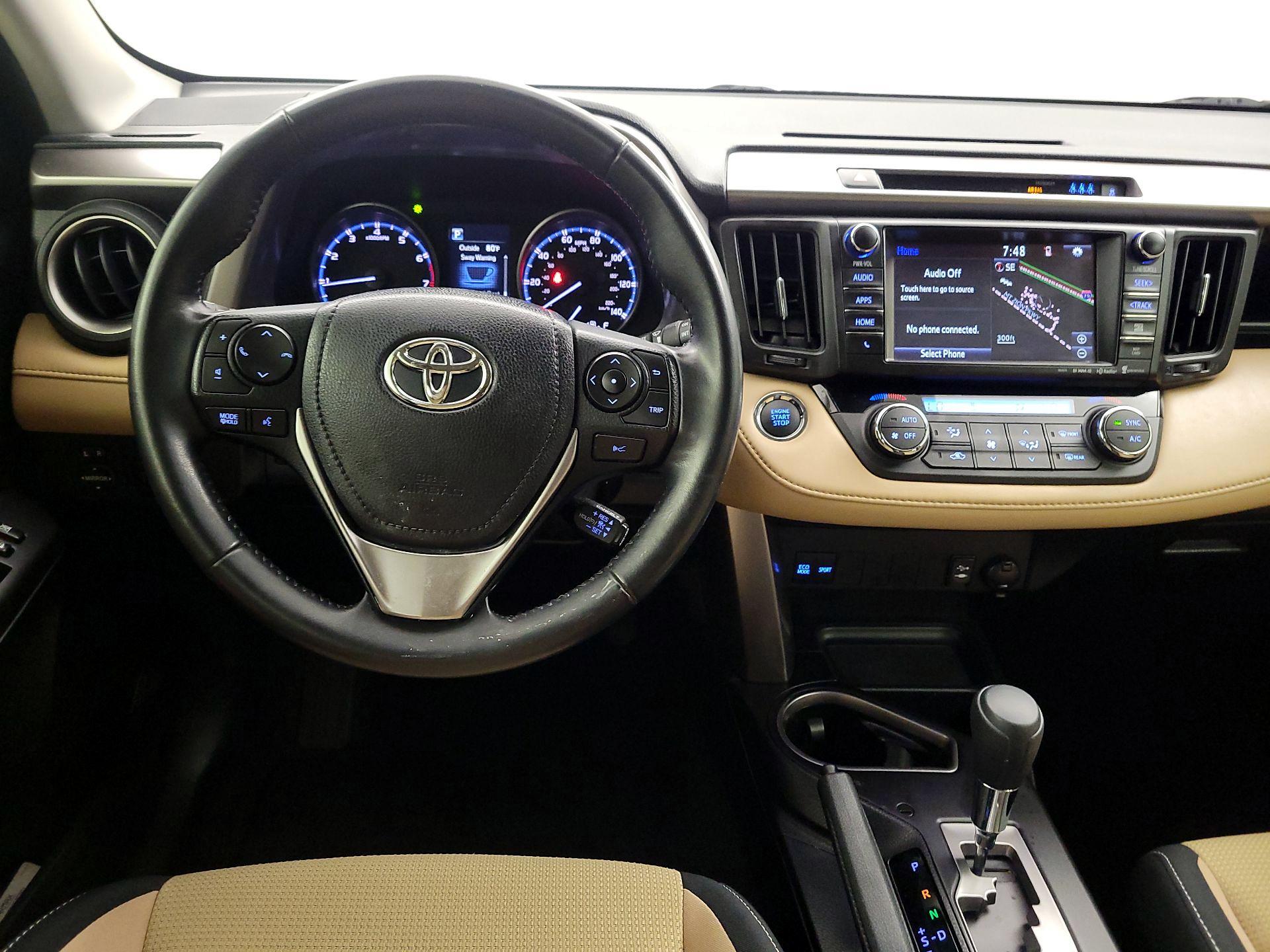 Thumbnail: 2018 Toyota RAV4 - 10