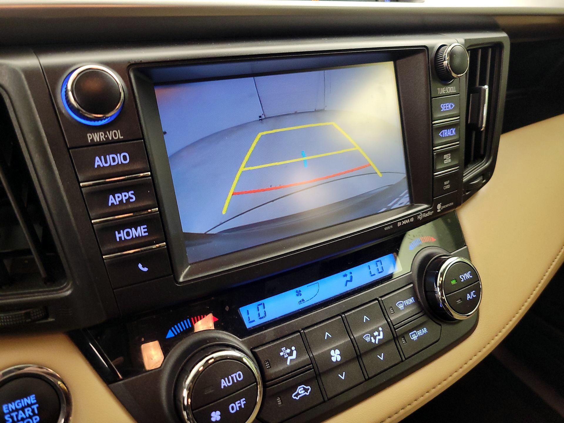Thumbnail: 2018 Toyota RAV4 - 14