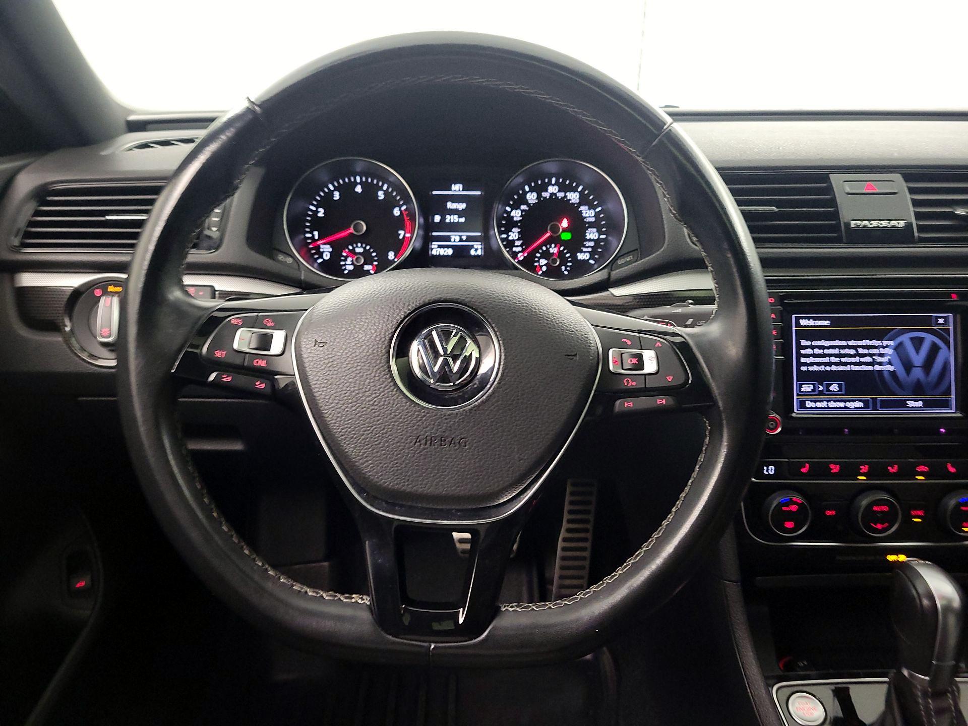 Thumbnail: 2018 Volkswagen Passat - 10