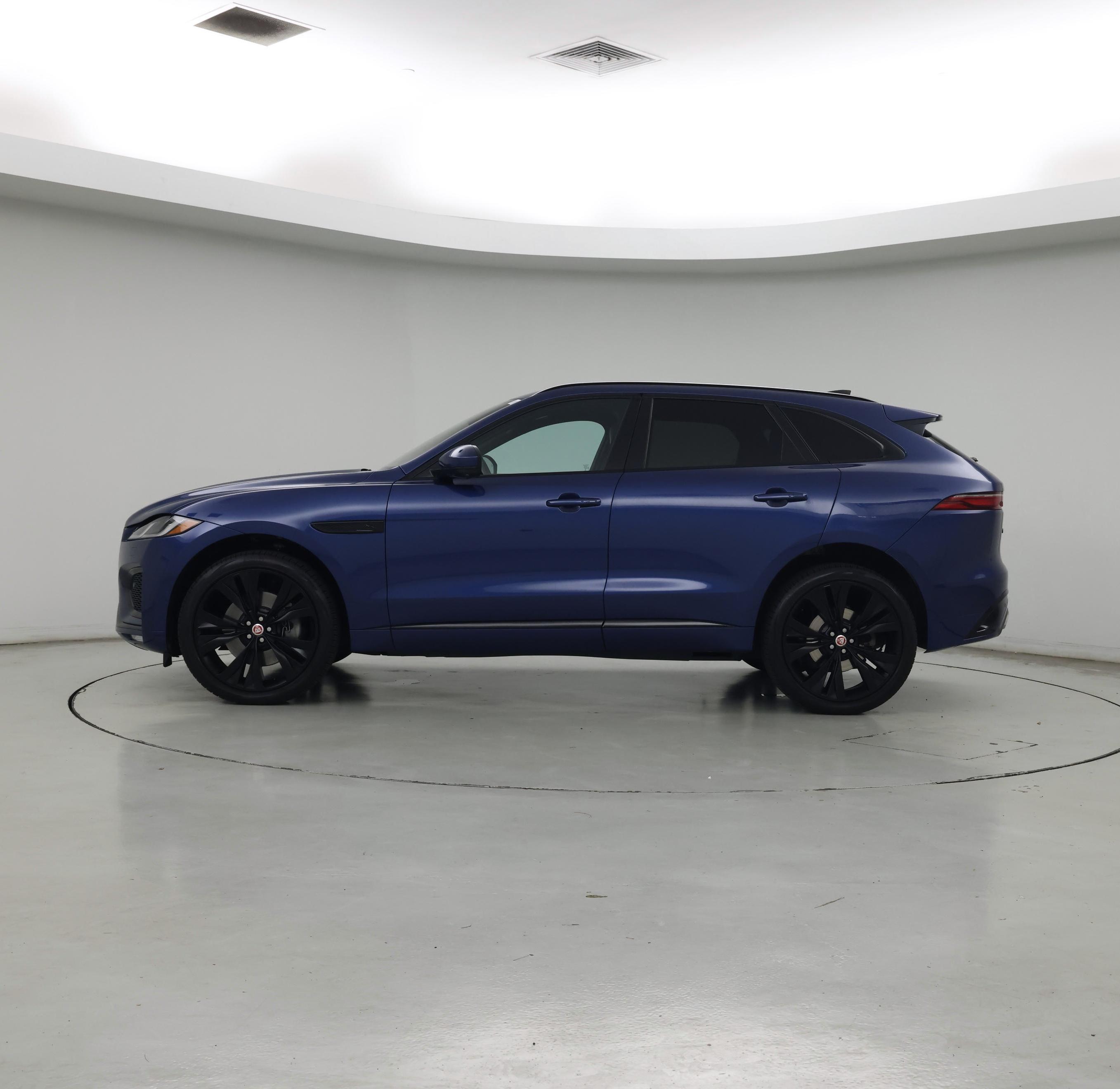 Thumbnail: 2021 Jaguar F-Pace - 3