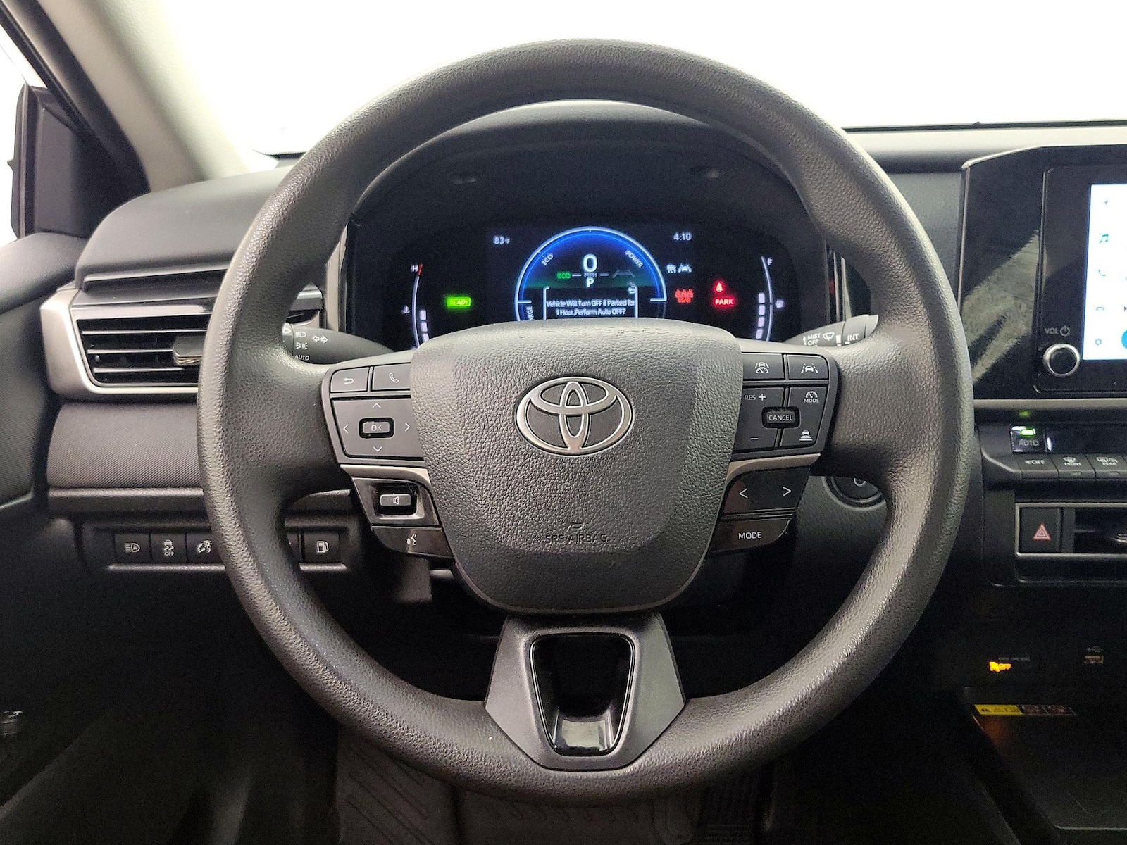 2025 Toyota Camry LE - Photo 11