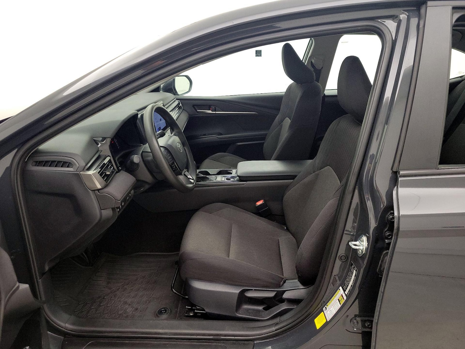 2025 Toyota Camry LE - Photo 12
