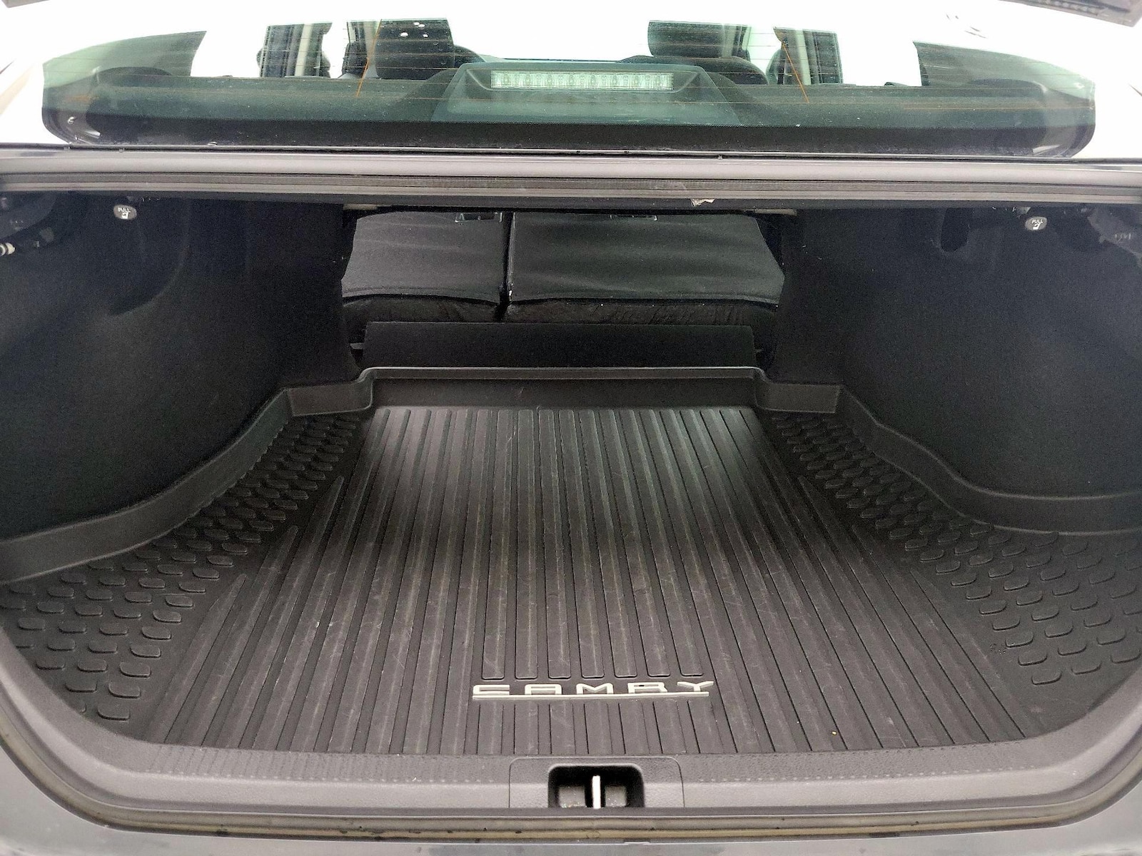 2025 Toyota Camry LE - Photo 22