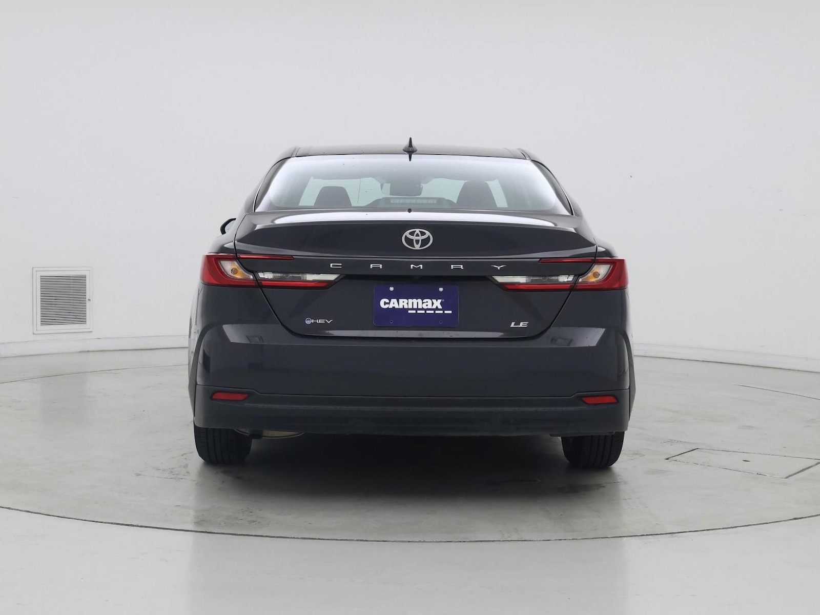 2025 Toyota Camry LE - Photo 7