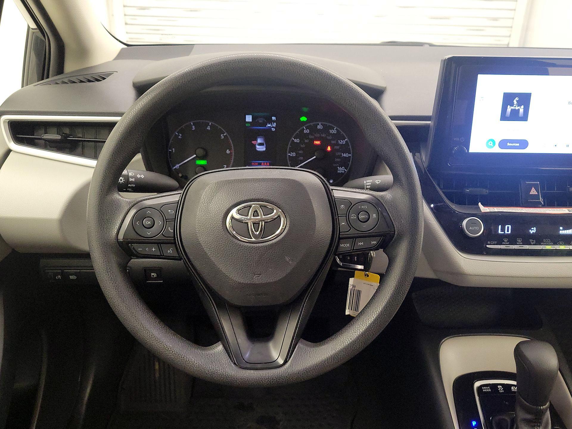 Thumbnail: 2025 Toyota Corolla - 10