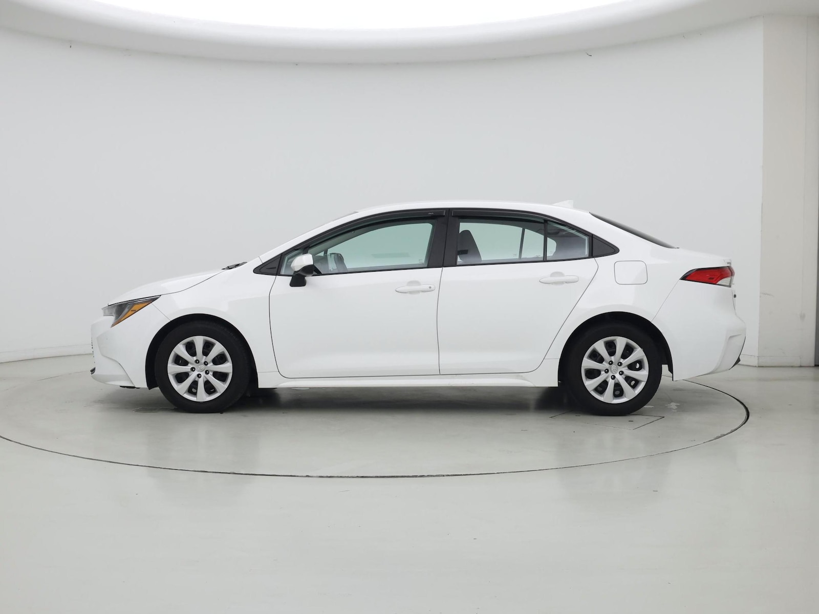 2024 Toyota Corolla LE - Photo 4