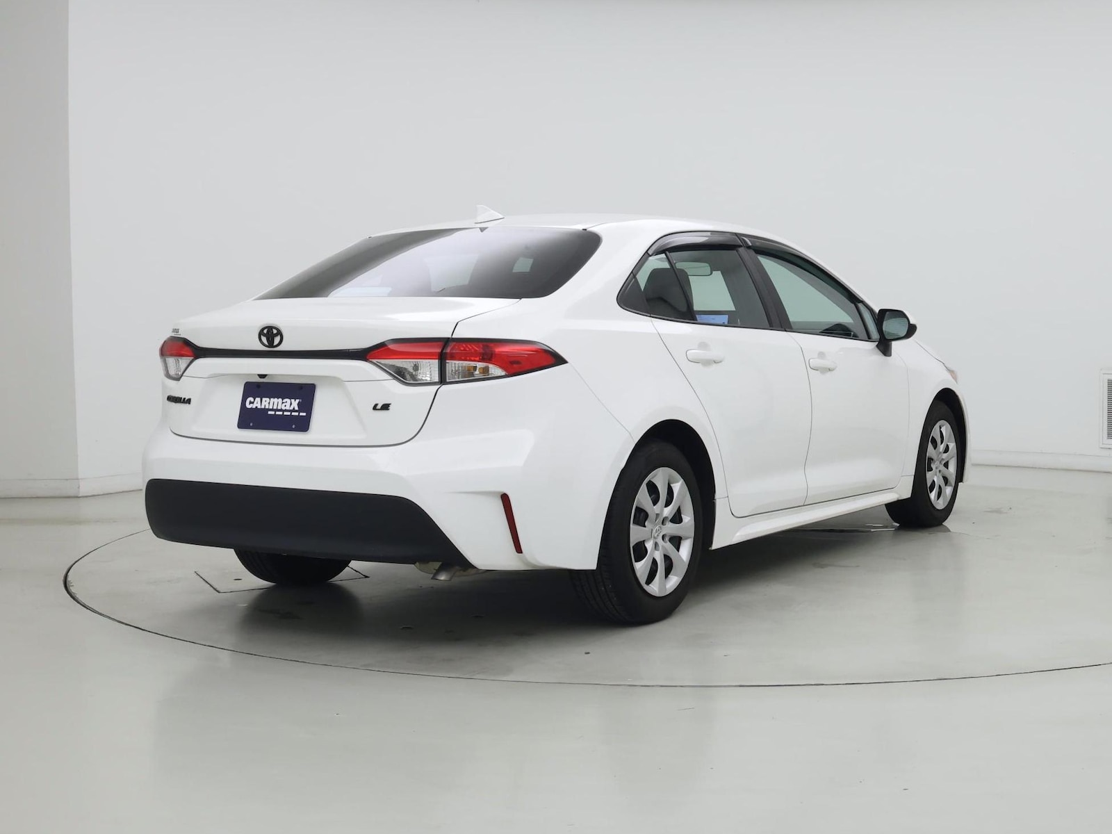 2024 Toyota Corolla LE - Photo 9