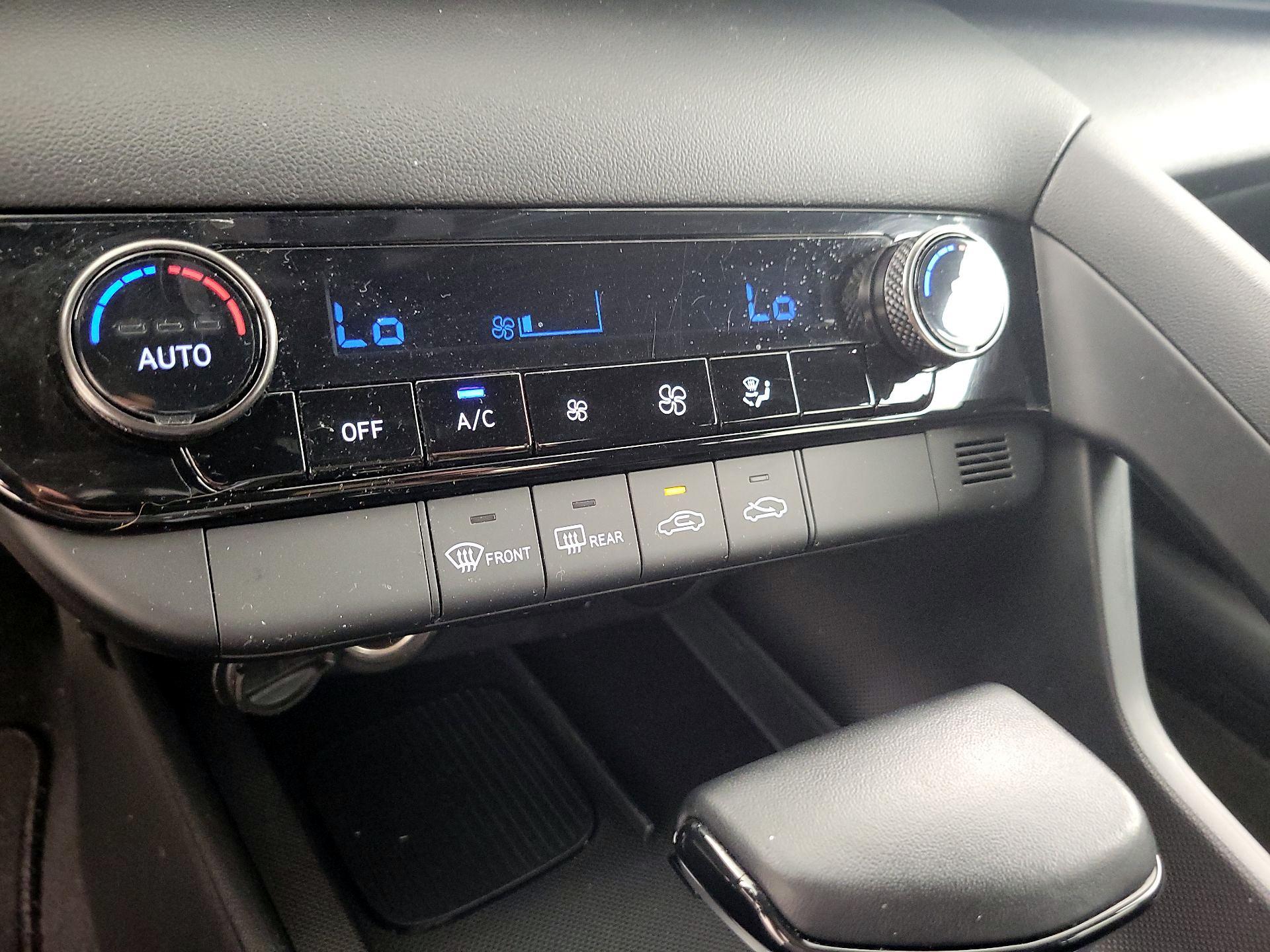 Thumbnail: 2025 Hyundai Elantra - 16