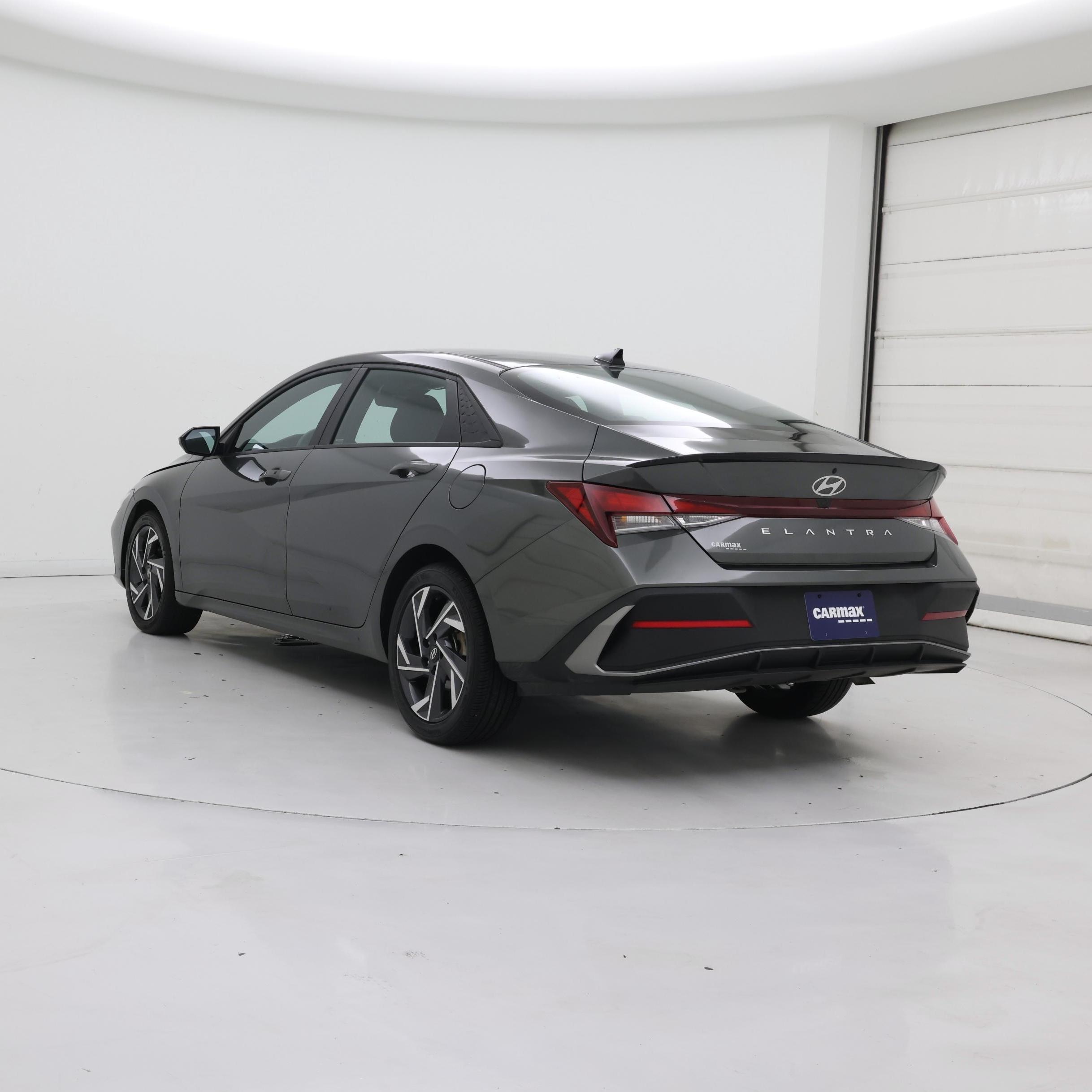 Thumbnail: 2025 Hyundai Elantra - 2