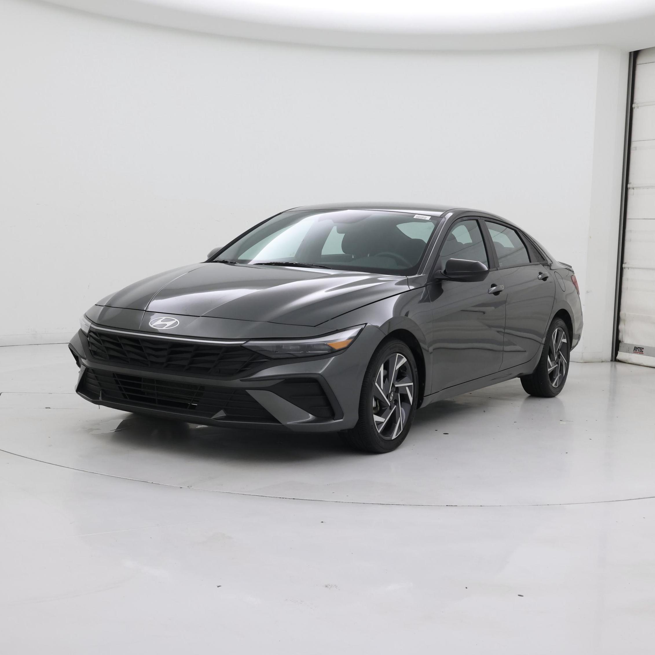 Thumbnail: 2025 Hyundai Elantra - 4