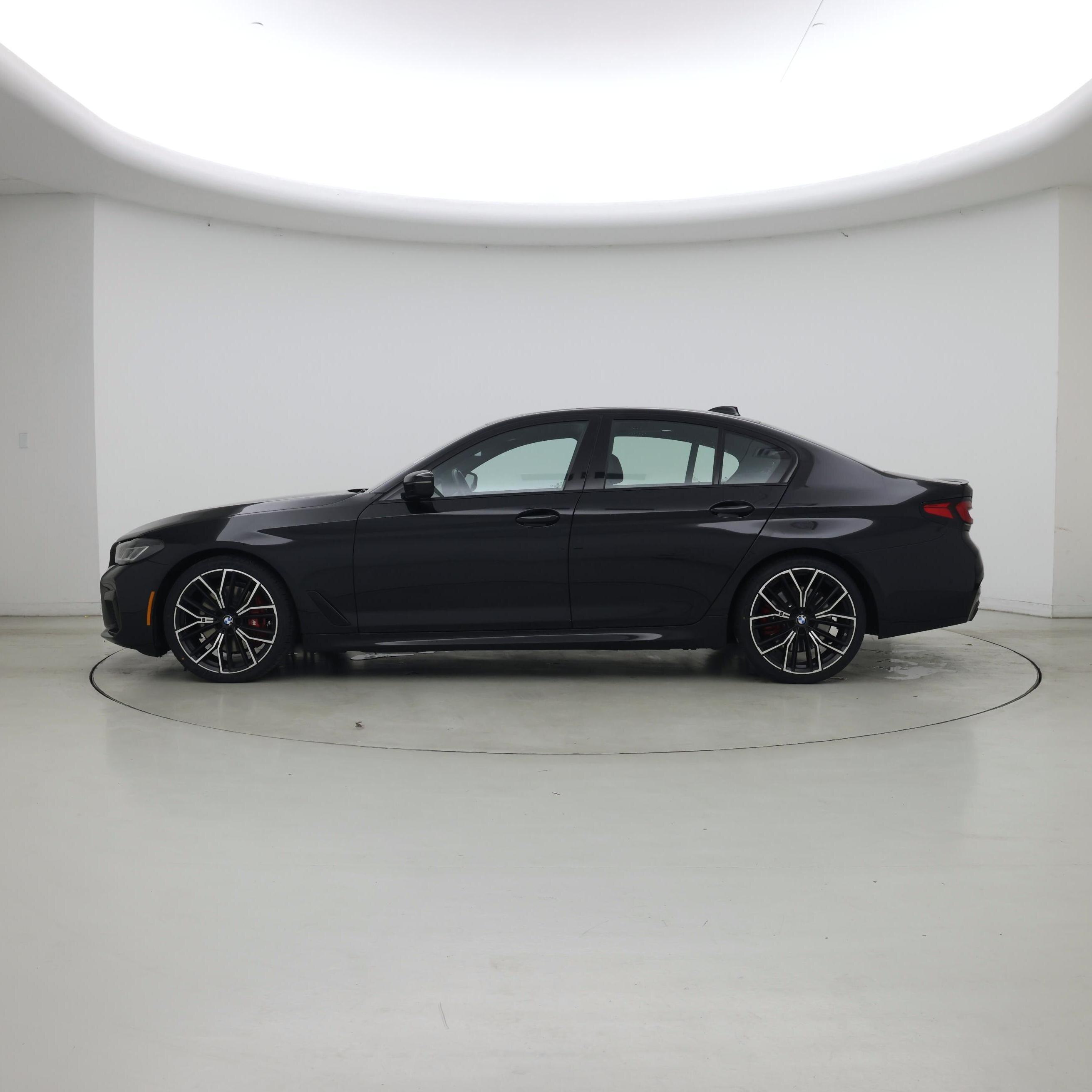 Thumbnail: 2023 BMW 5 Series - 3