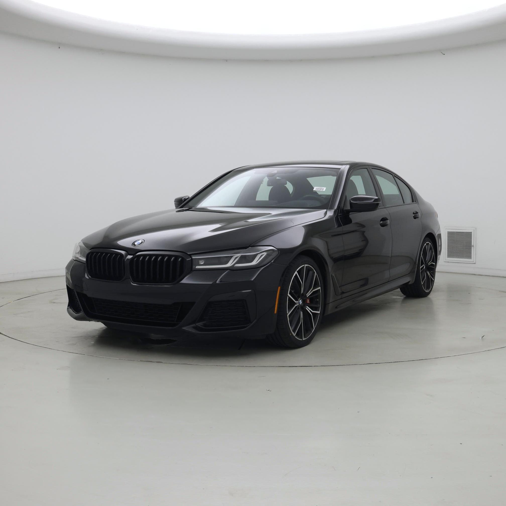 Thumbnail: 2023 BMW 5 Series - 4